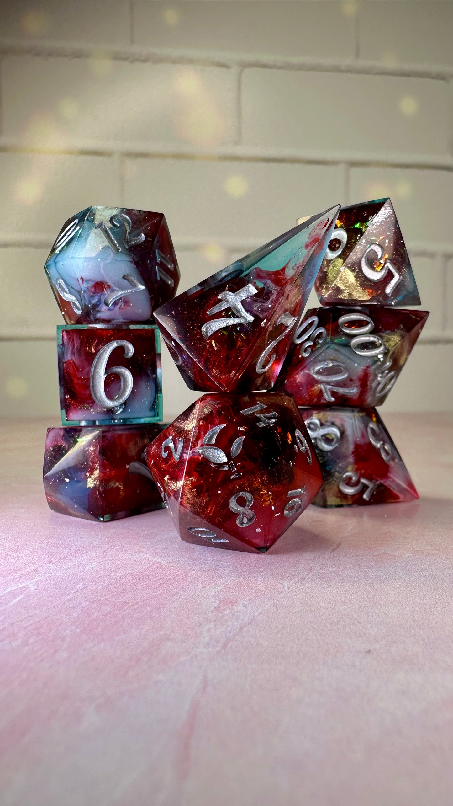 Kyber Bleed -8 piece polyhedral dice set (Large)