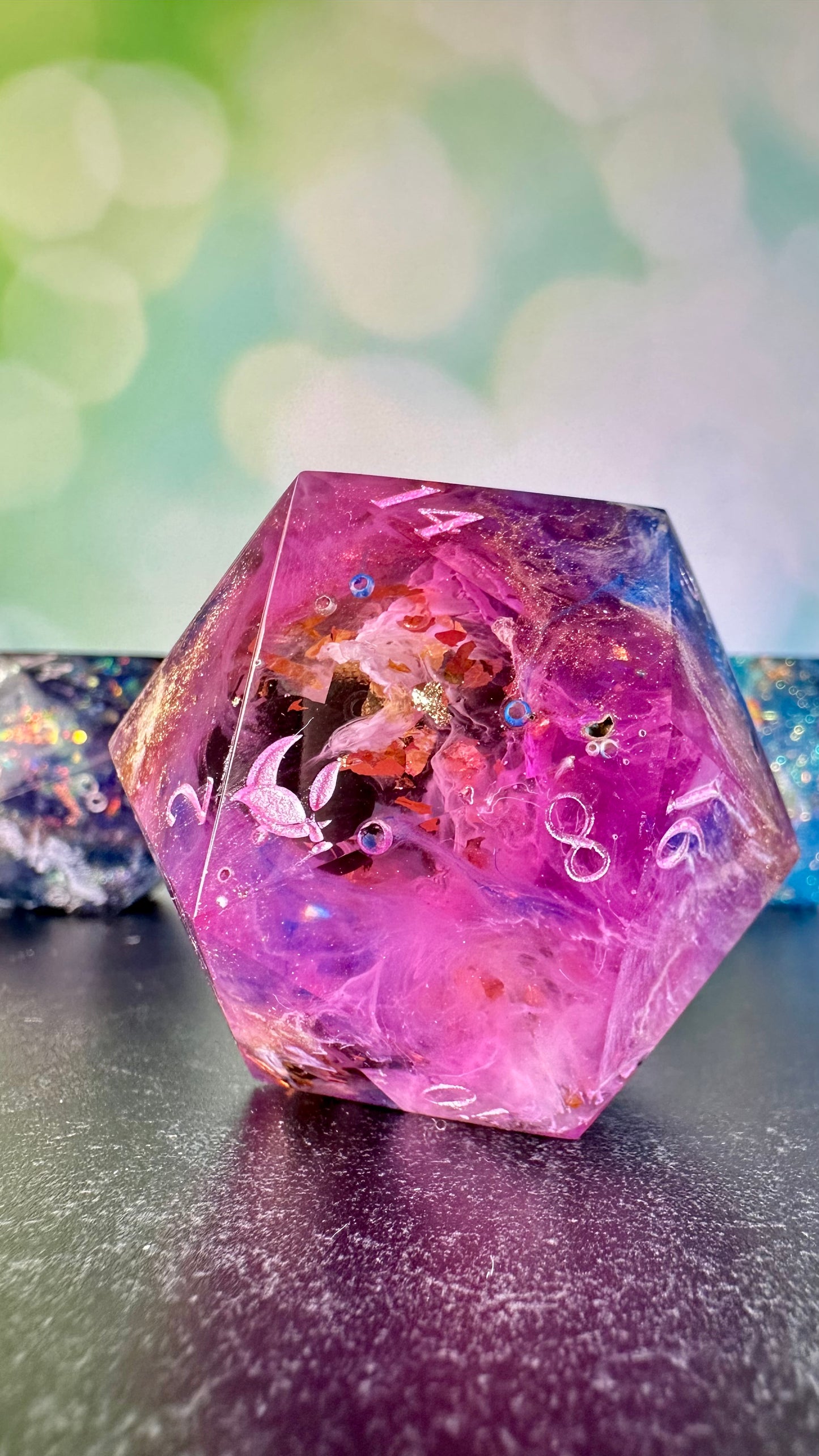 She's My Mate 60 MM Logo d20 Paperweight Chonk (Beta) Pobody's Nerfect