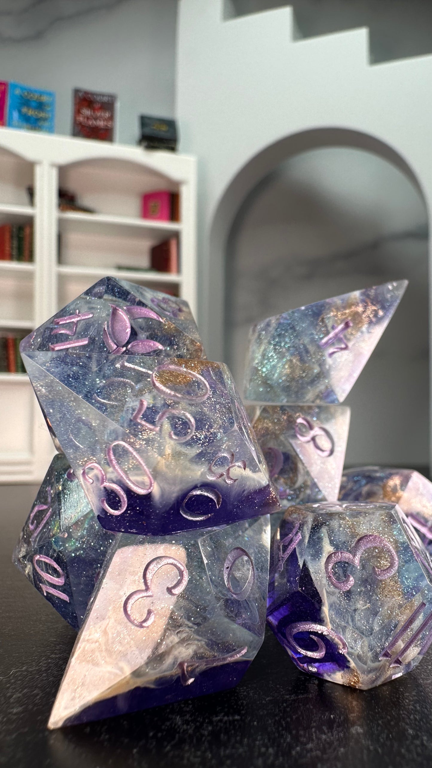 Velaris: City of Starlight- 8 piece polyhedral dice set