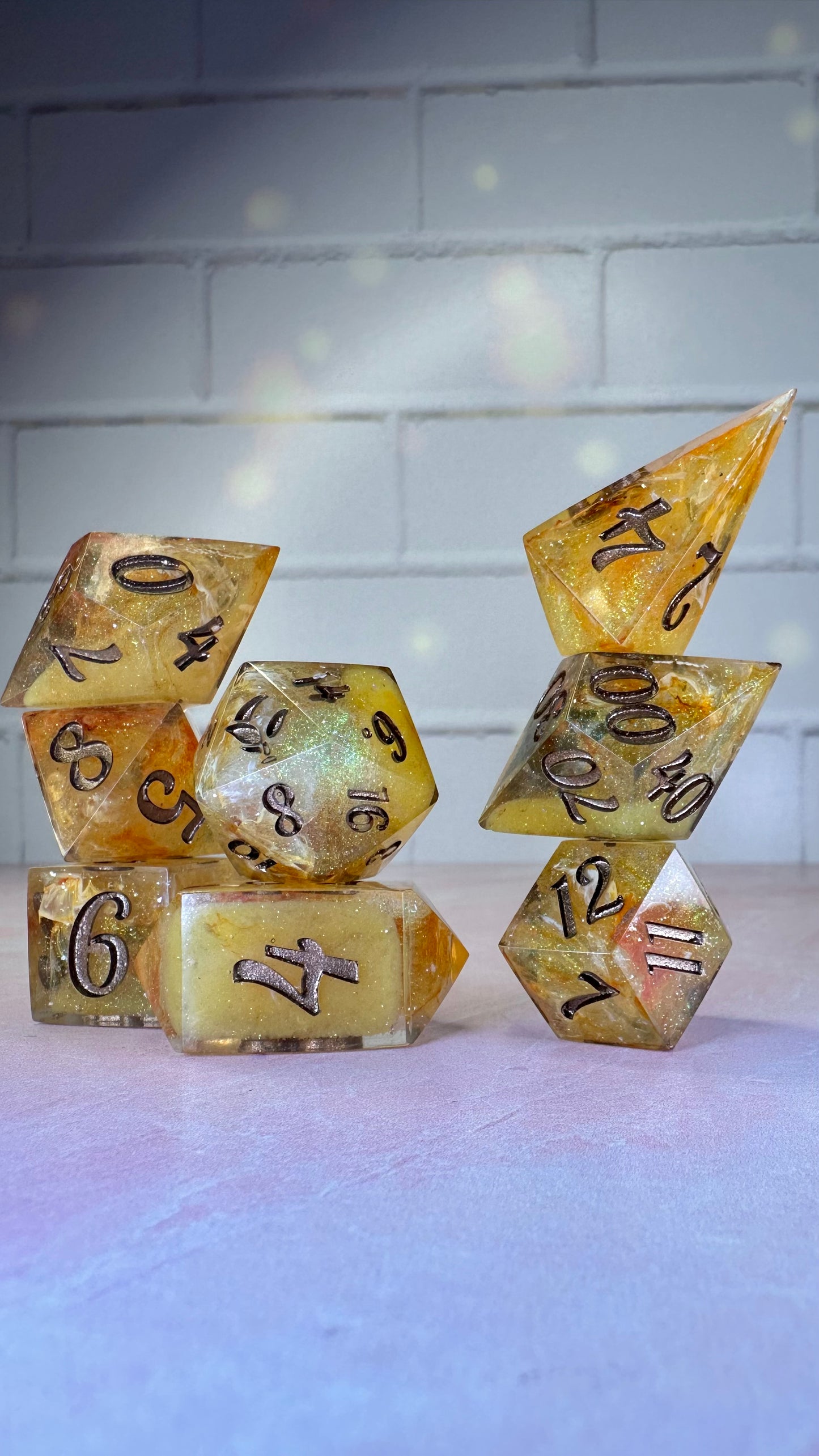 Yord Fandar- 8 piece polyhedral dice set (Large)