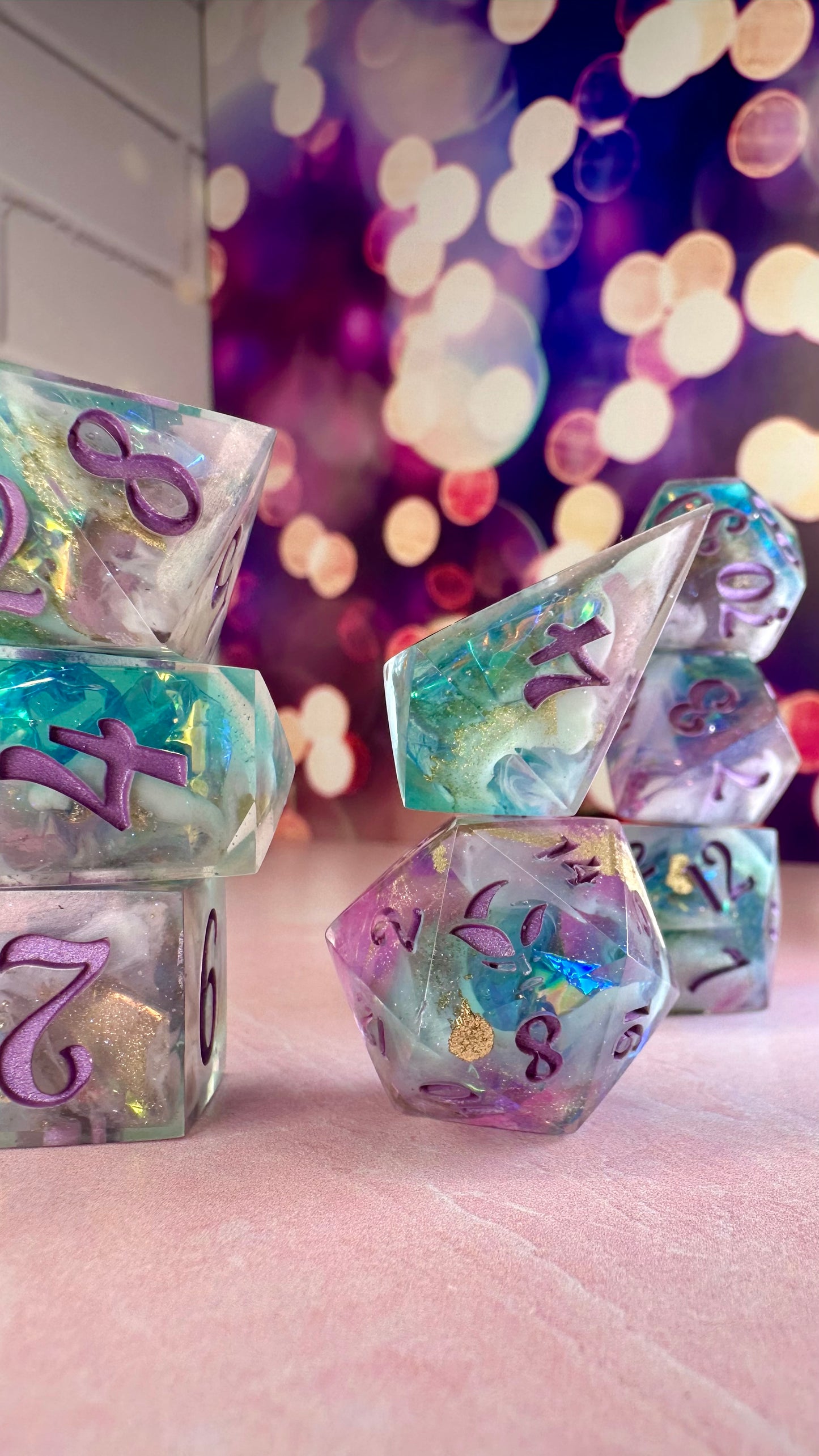 Lark-8 piece polyhedral dice set (Large)