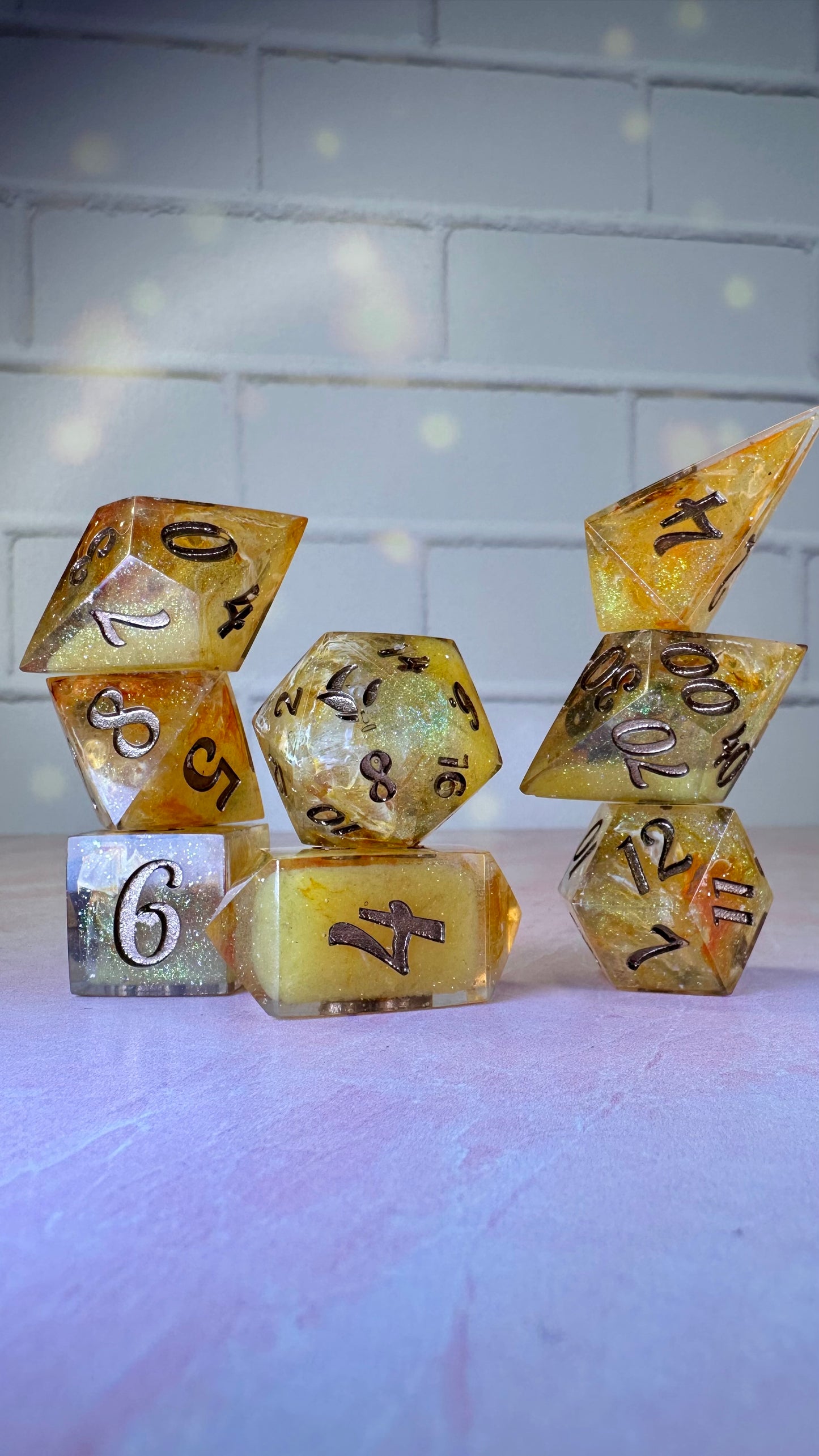 Yord Fandar- 8 piece polyhedral dice set (Large)