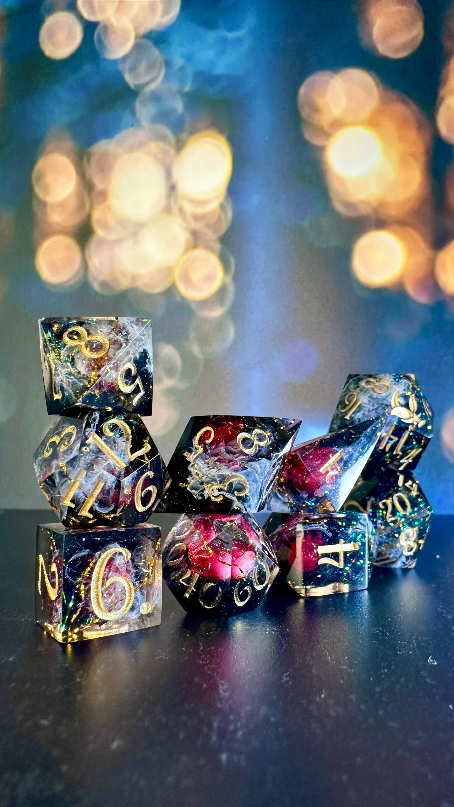 Hunt Athalar- 8 piece polyhedral dice set