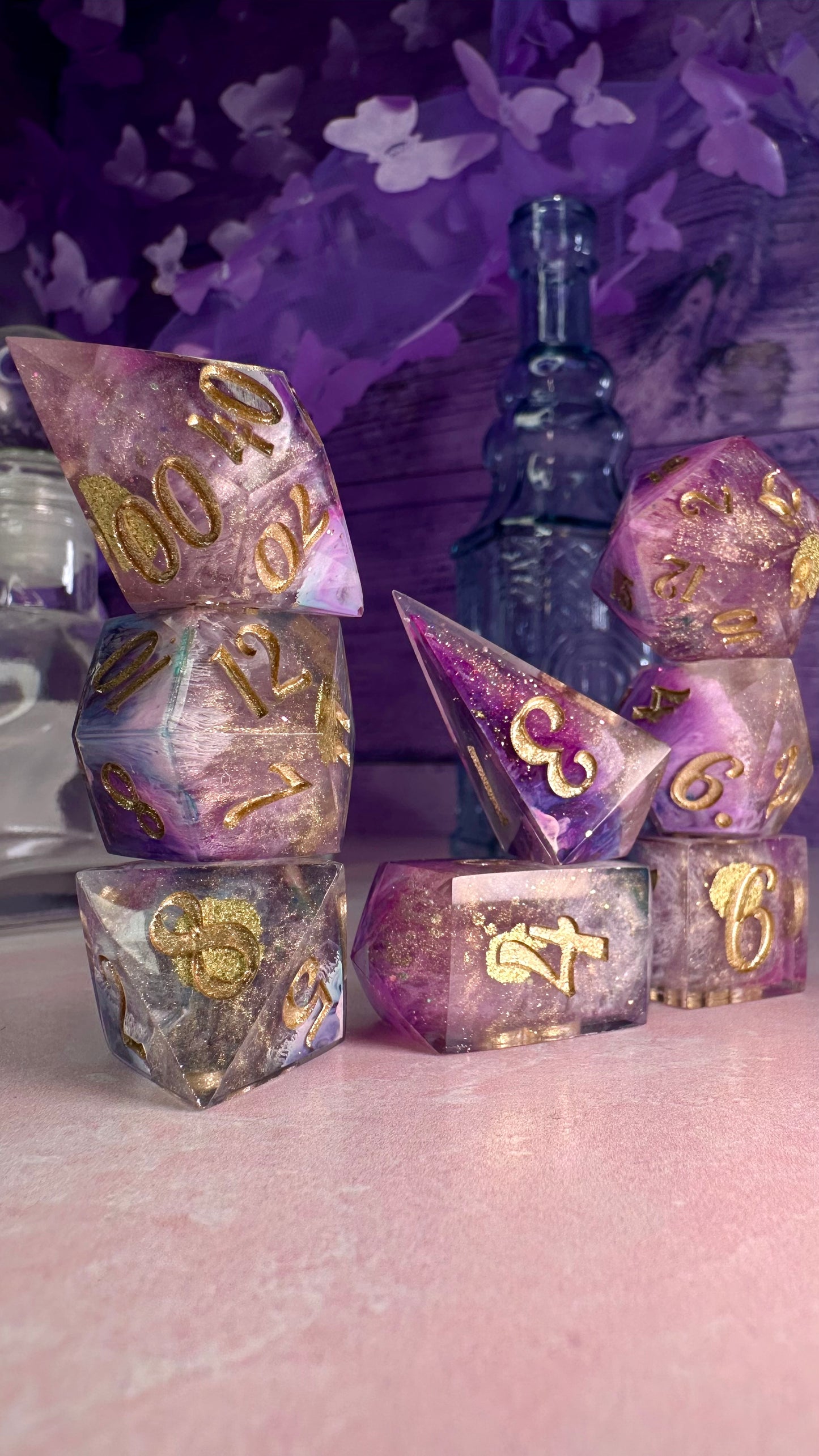 "I am your Venus" 8 piece polyhedral dice set (Large) (Beta) Pobody's Nerfect