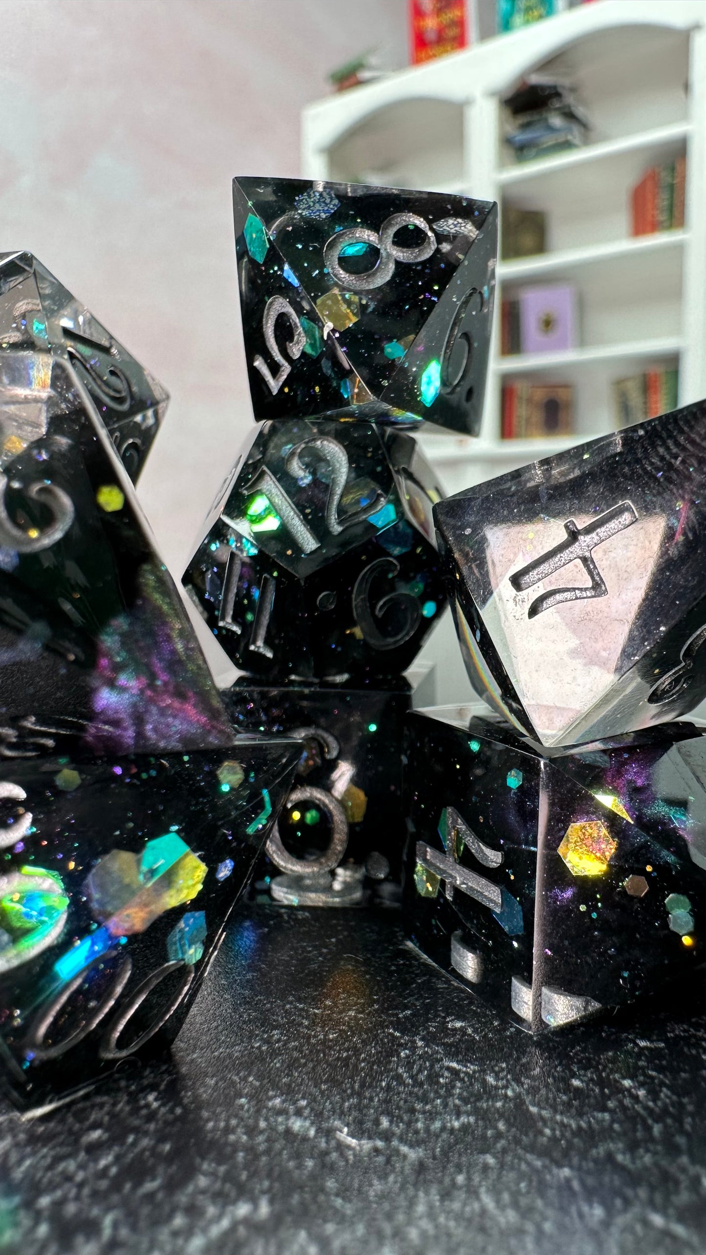 Cauldron Boil Me- 8 piece polyhedral dice set