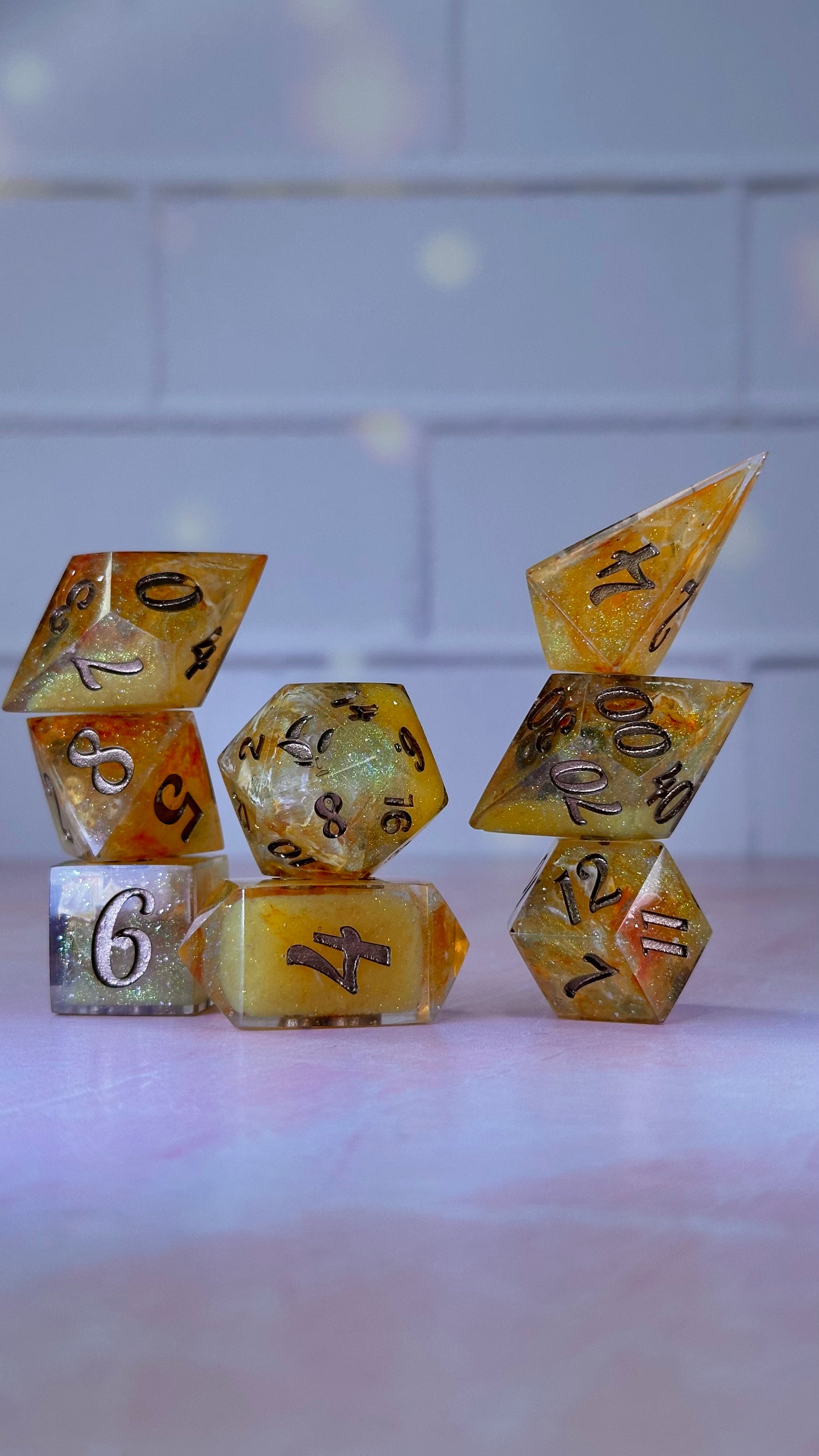Yord Fandar- 8 piece polyhedral dice set (Large)