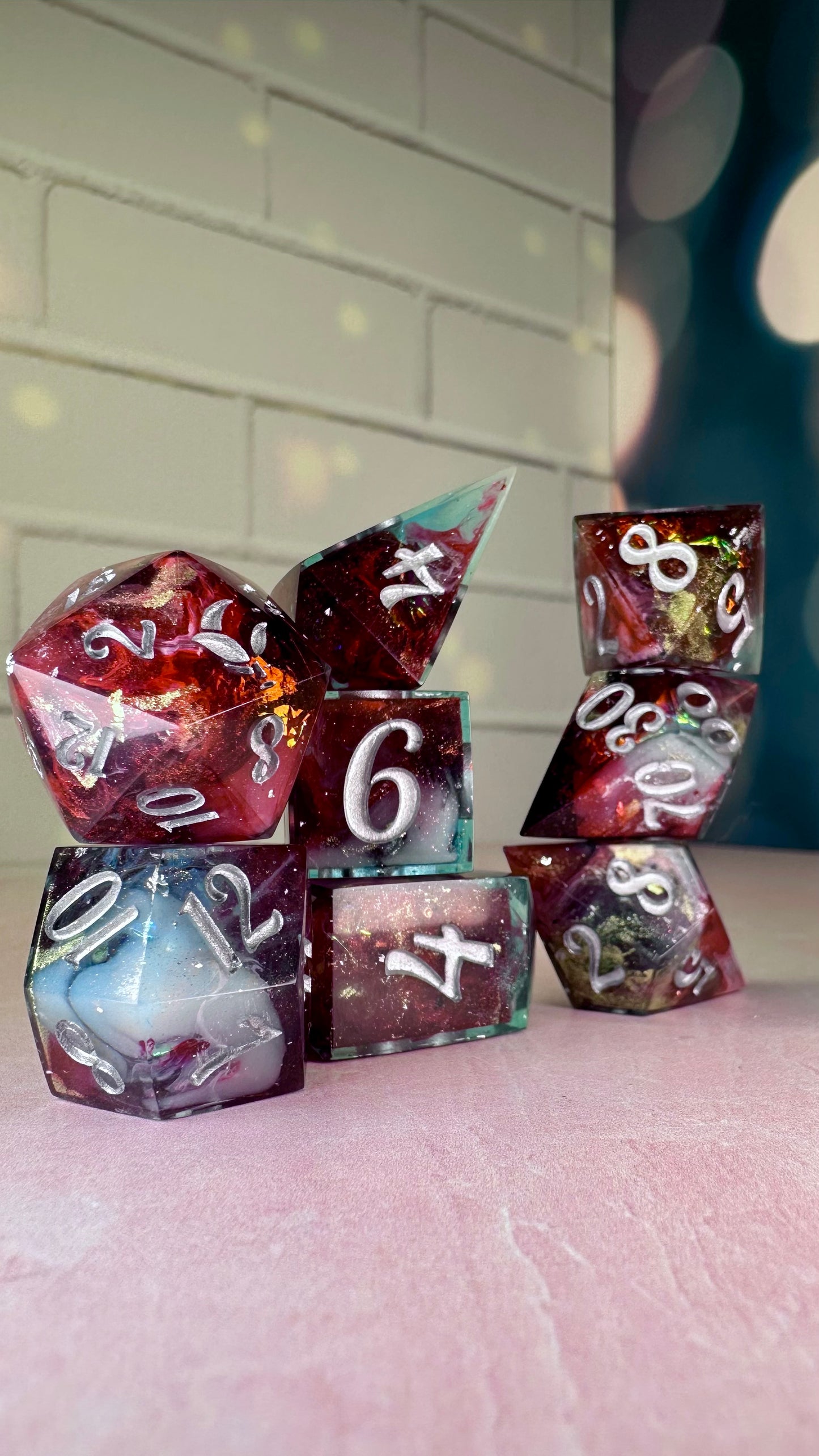 Kyber Bleed -8 piece polyhedral dice set (Large)