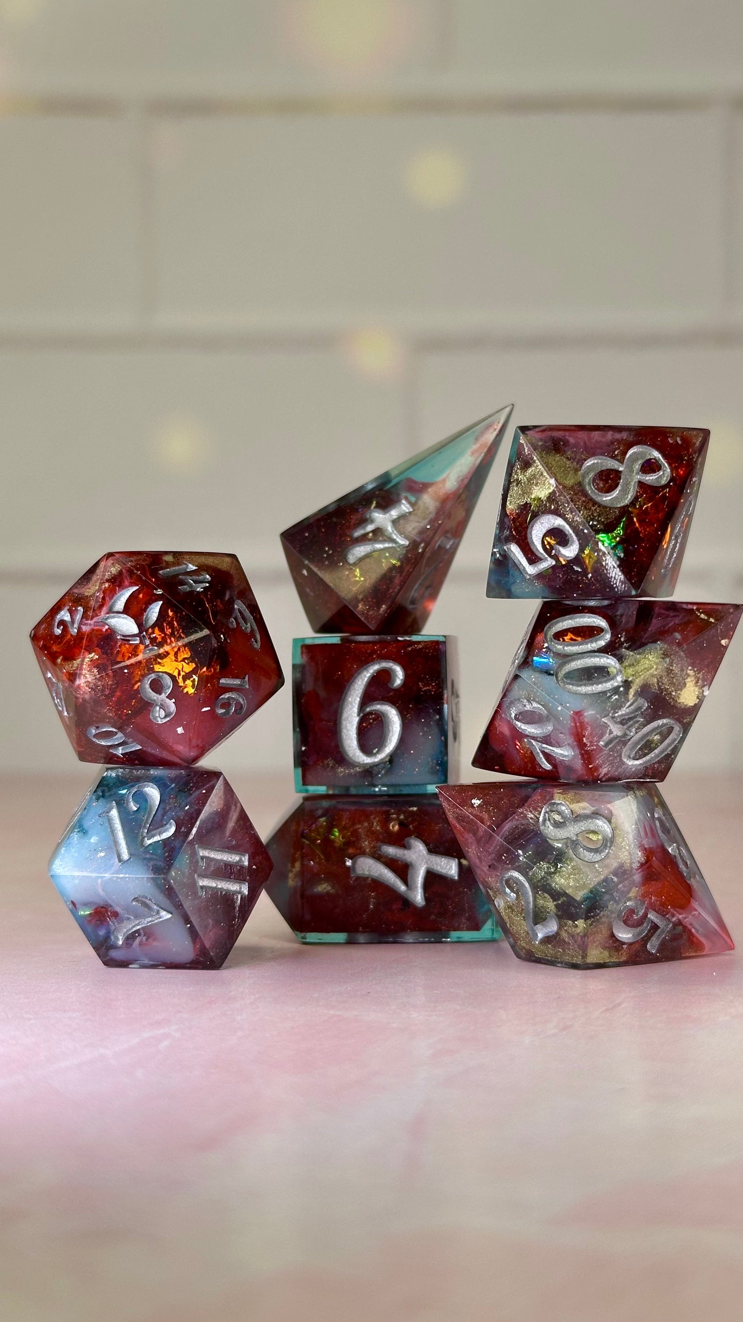 Kyber Bleed -8 piece polyhedral dice set (Large)