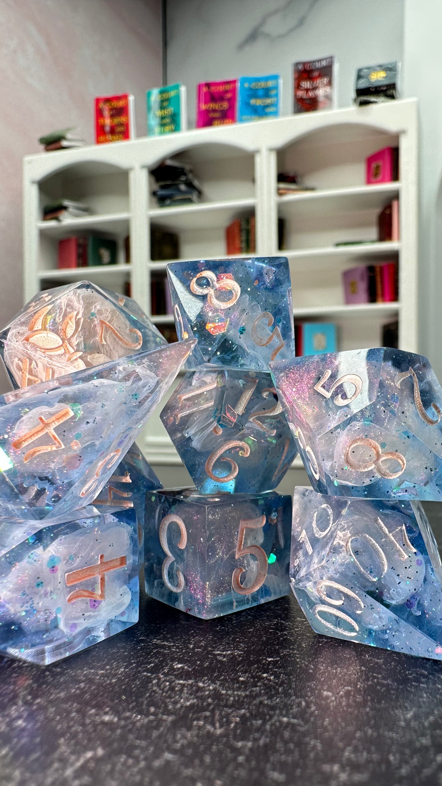 Gwyn- 8 piece polyhedral dice set