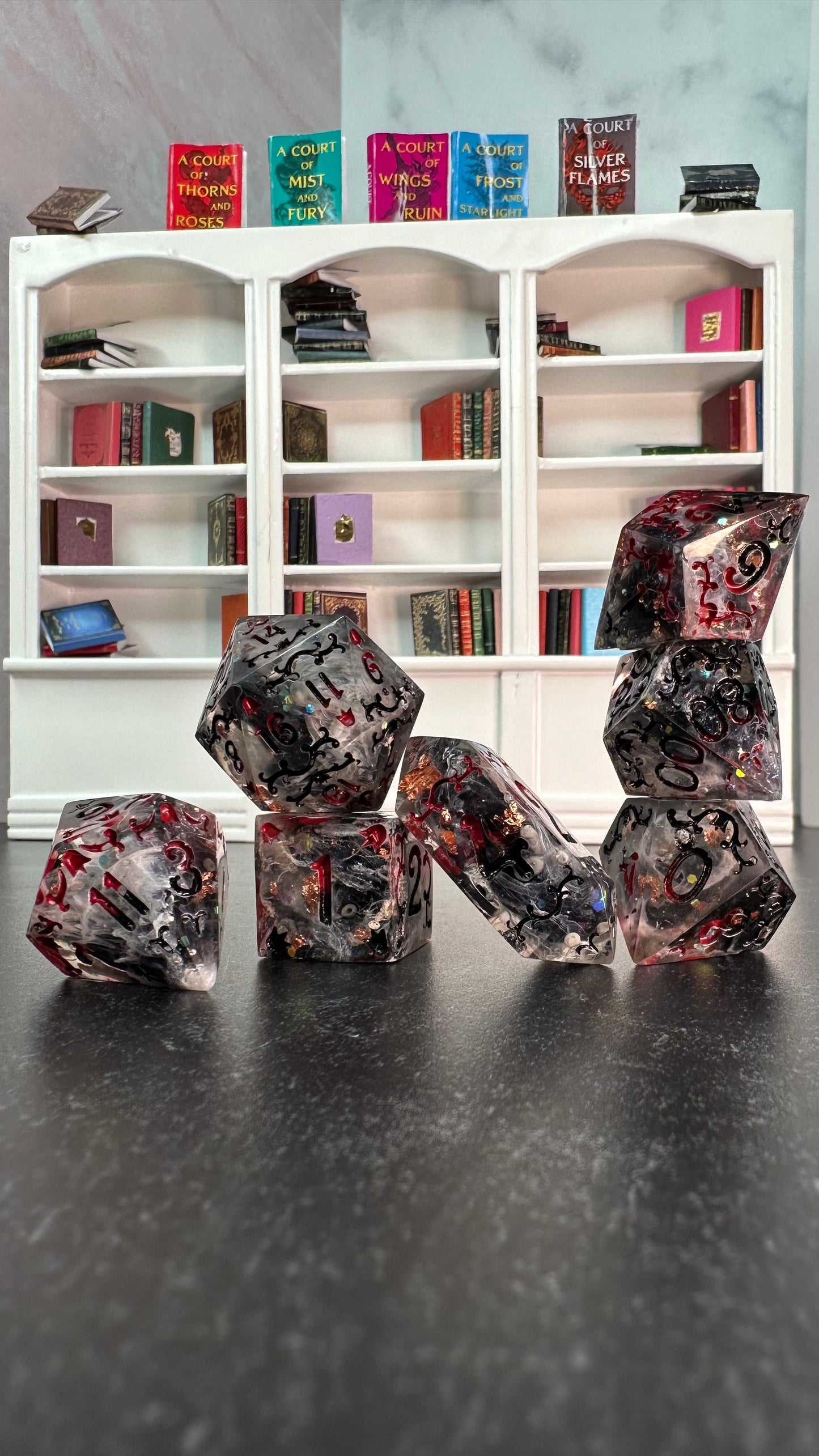 The Weaver - 7 piece jumbo filigree dice set