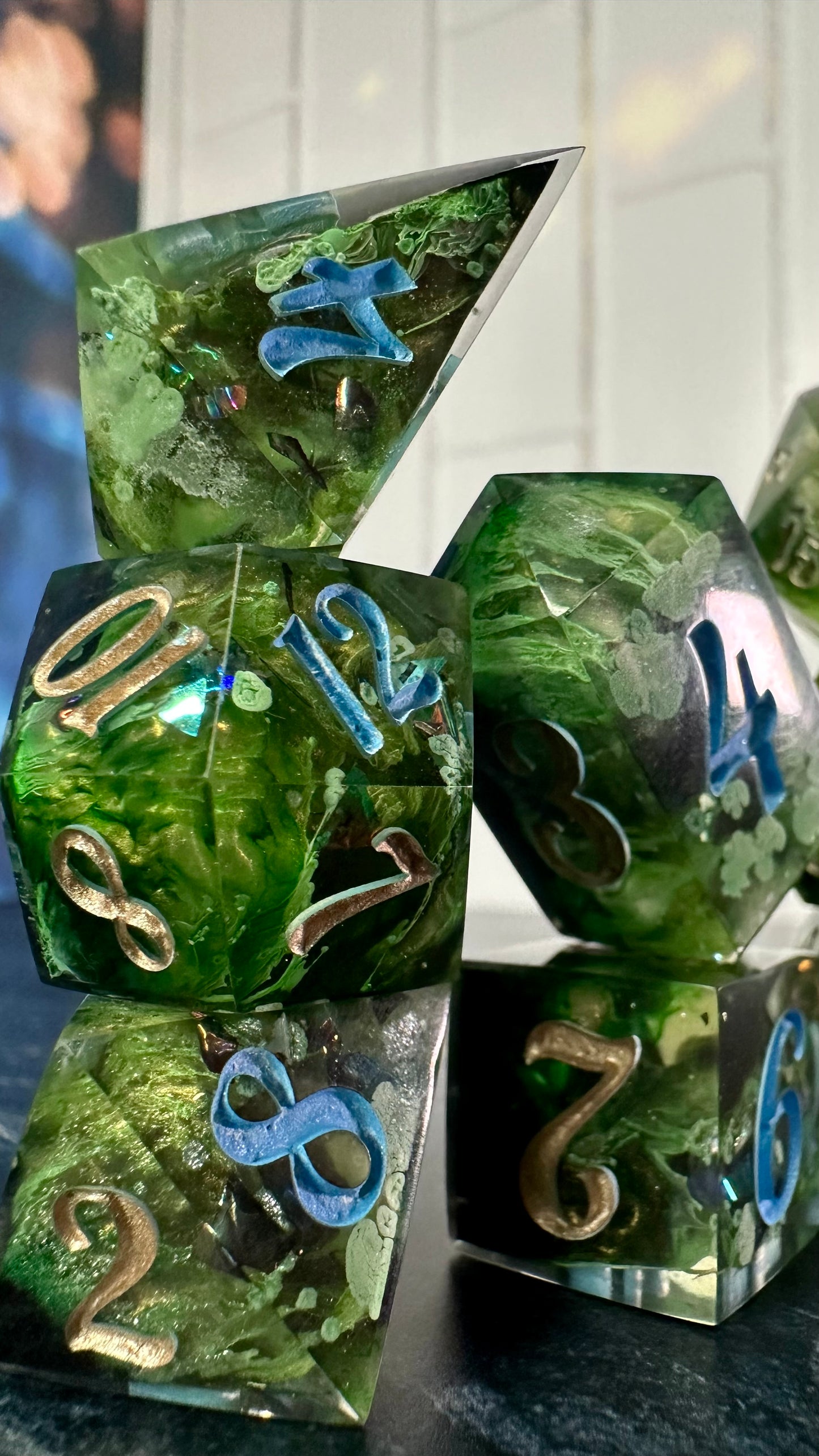 The Wizard and I-8 piece polyhedral dice set (Large) Pobody's Nerfect