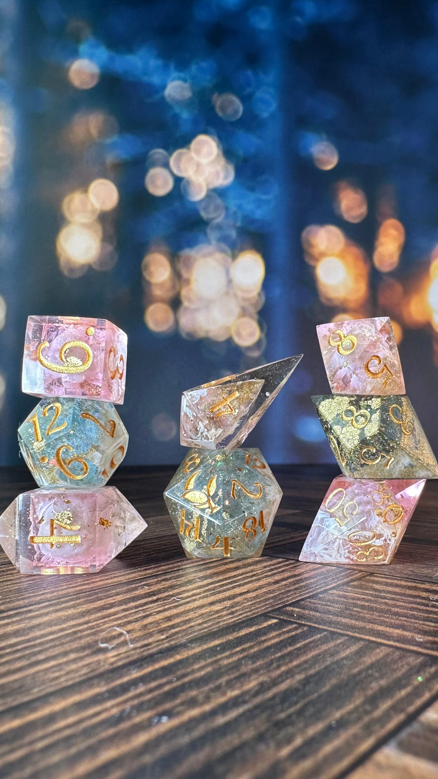 Juniper Andromeda- 8 piece polyhedral dice set