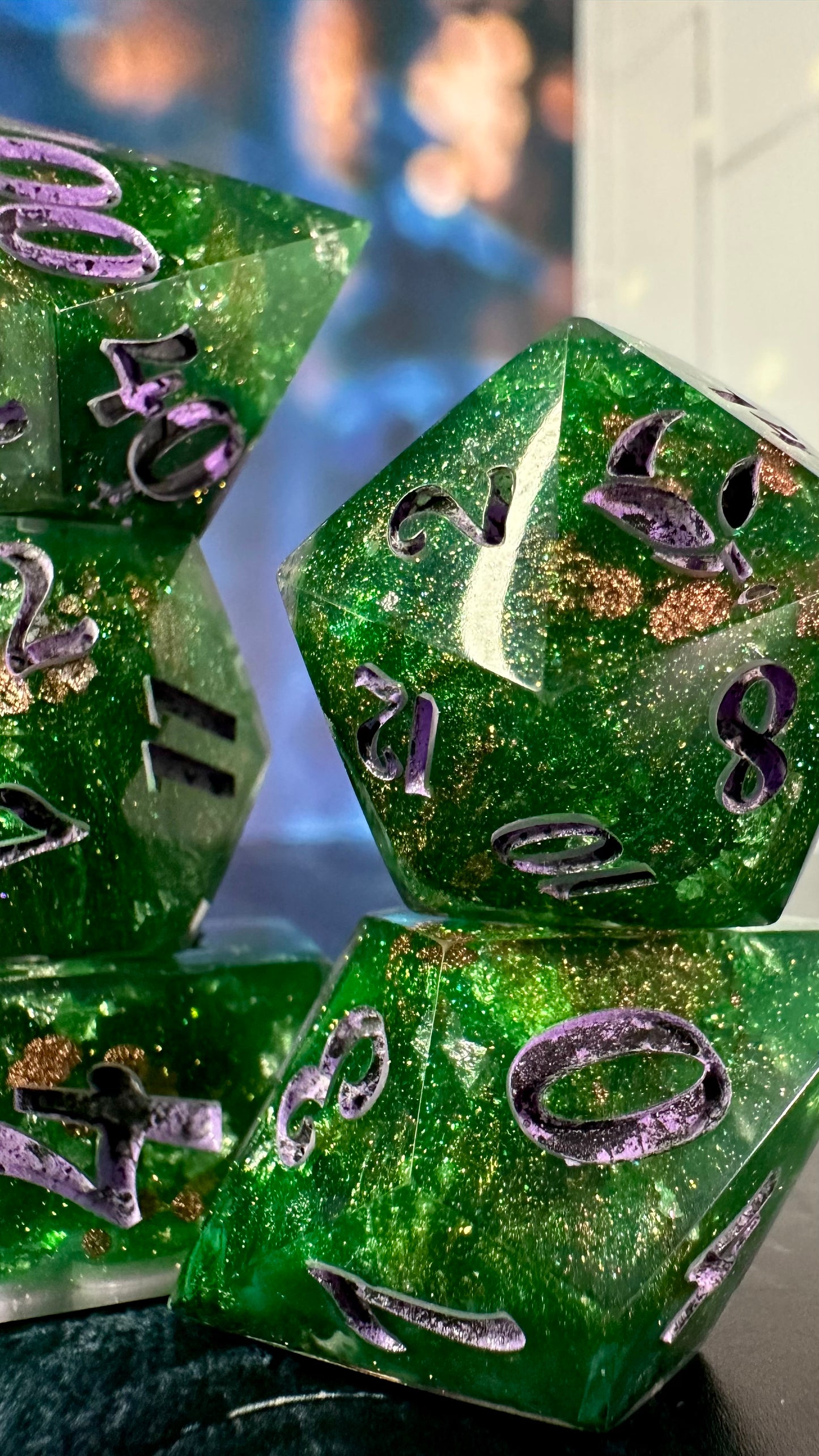 Elphie at the Ozdust - 8 piece polyhedral dice set (Large)