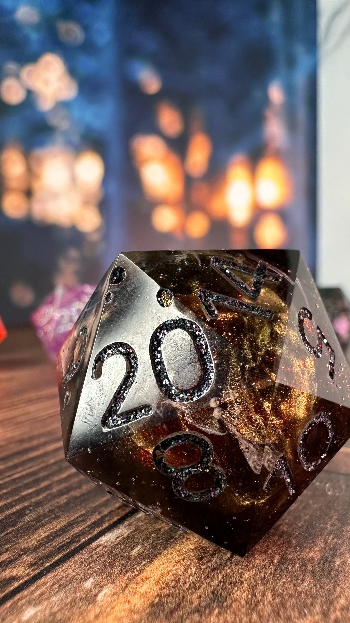 Black Crown 35mm Chonk D20