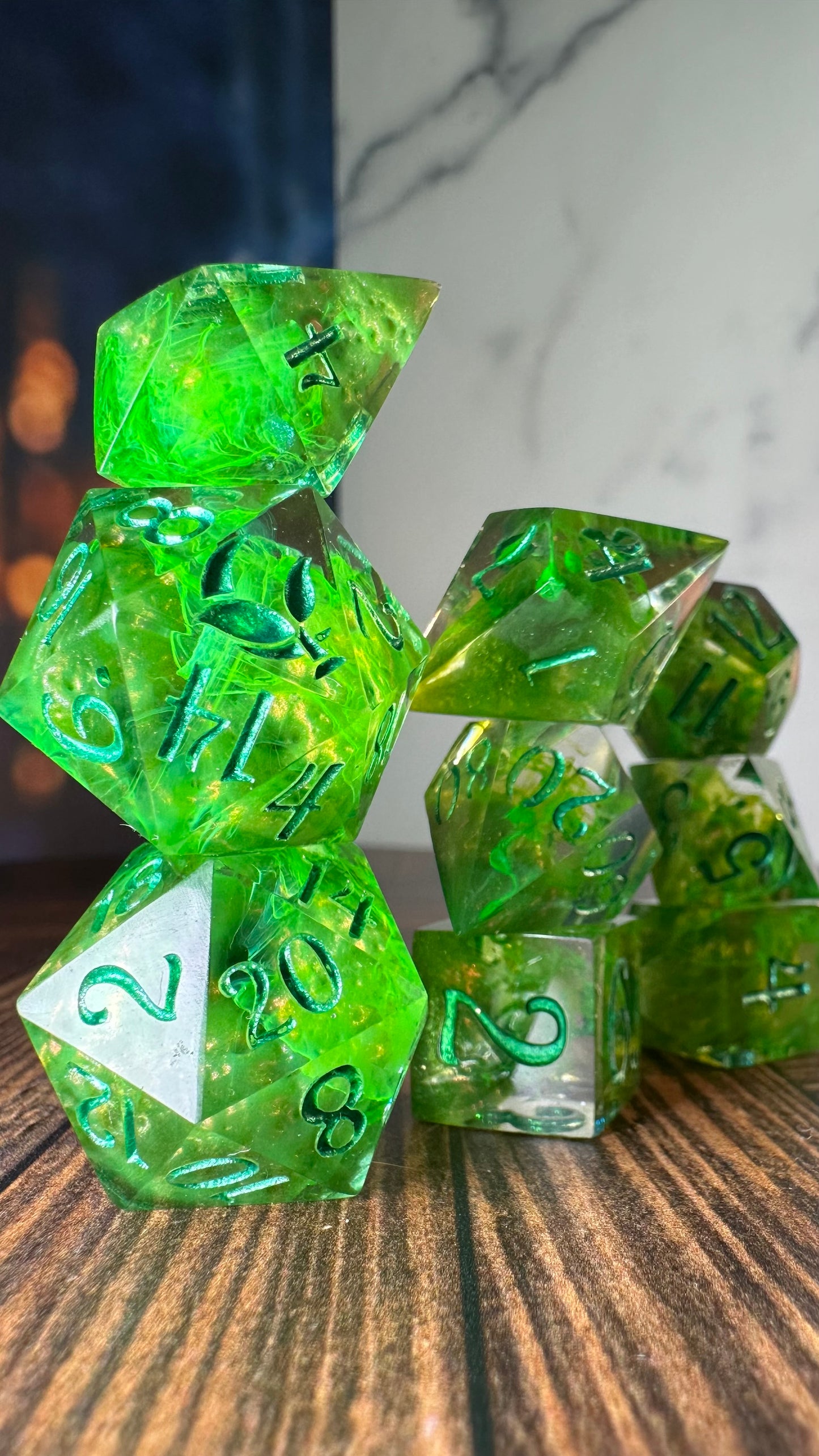 Mirthroot- 8 piece polyhedral dice set