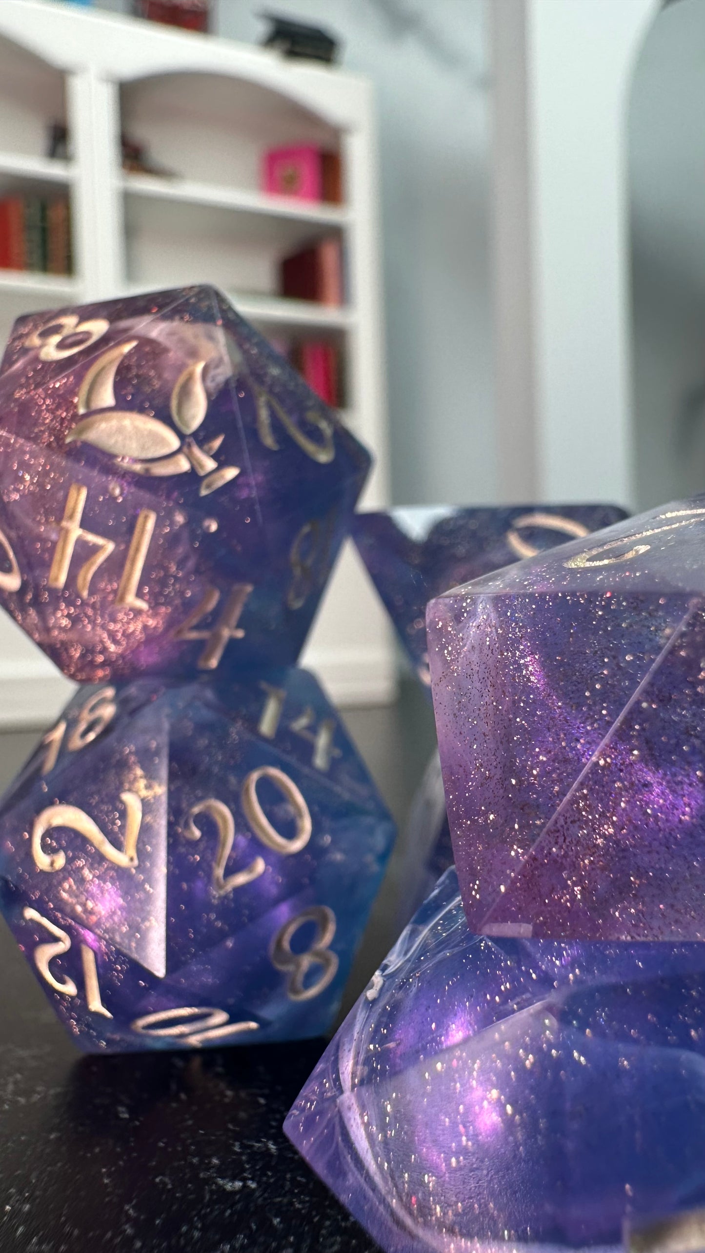 House of Wind- 8 piece polyhedral dice set