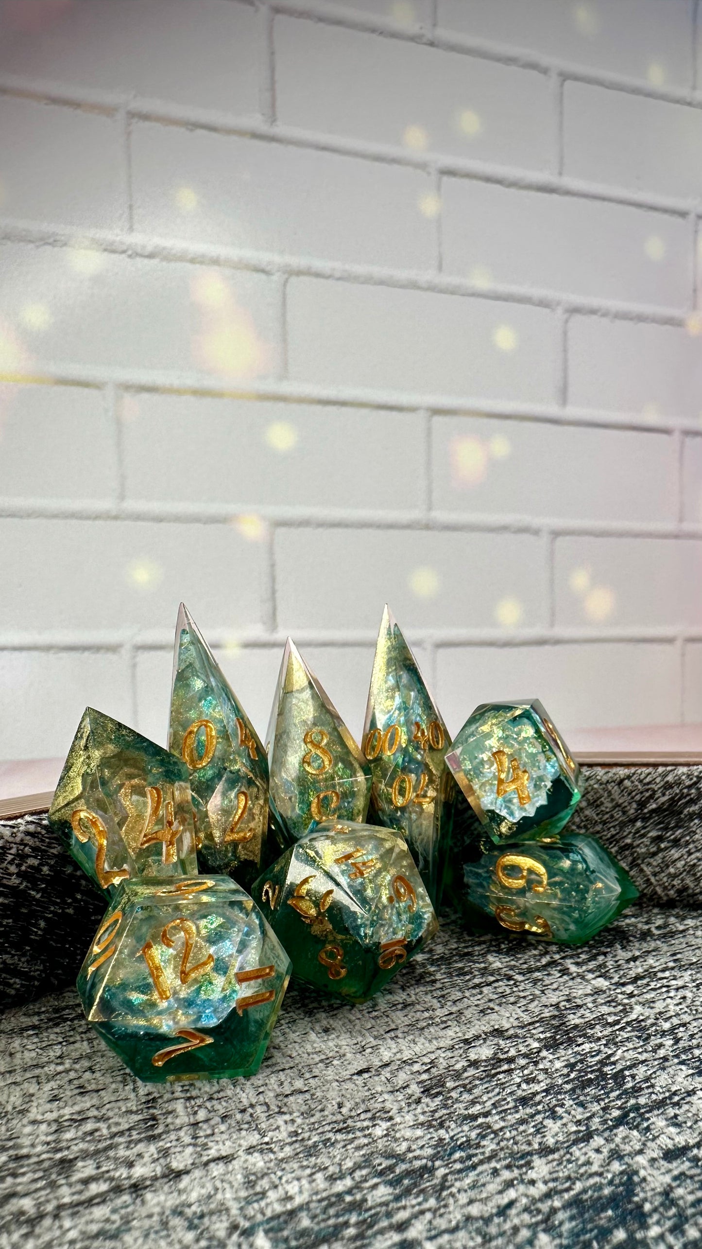 Lysandra Geode Dice- 8 piece polyhedral dice set- (Pointy Bois)