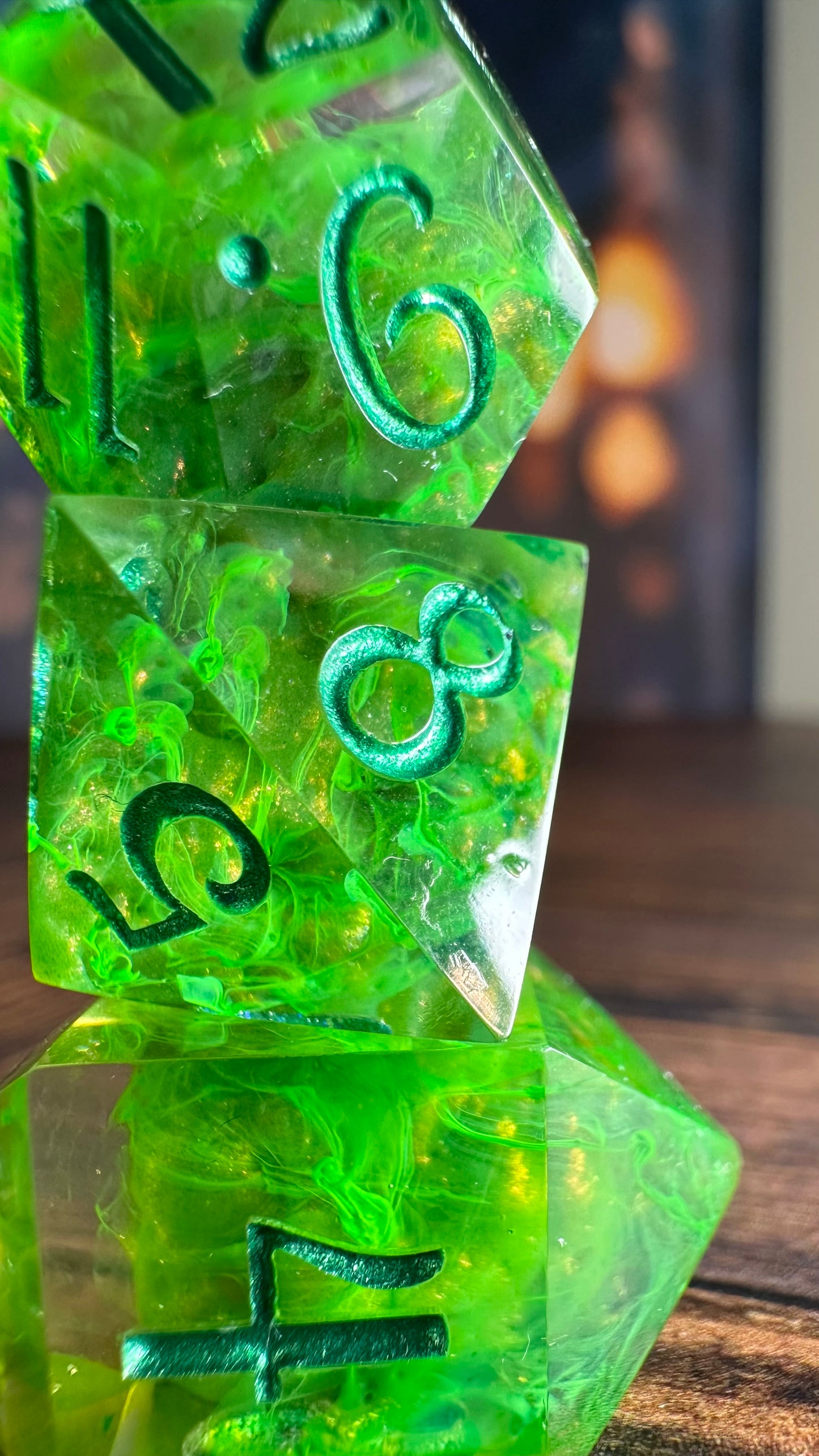 Mirthroot- 8 piece polyhedral dice set