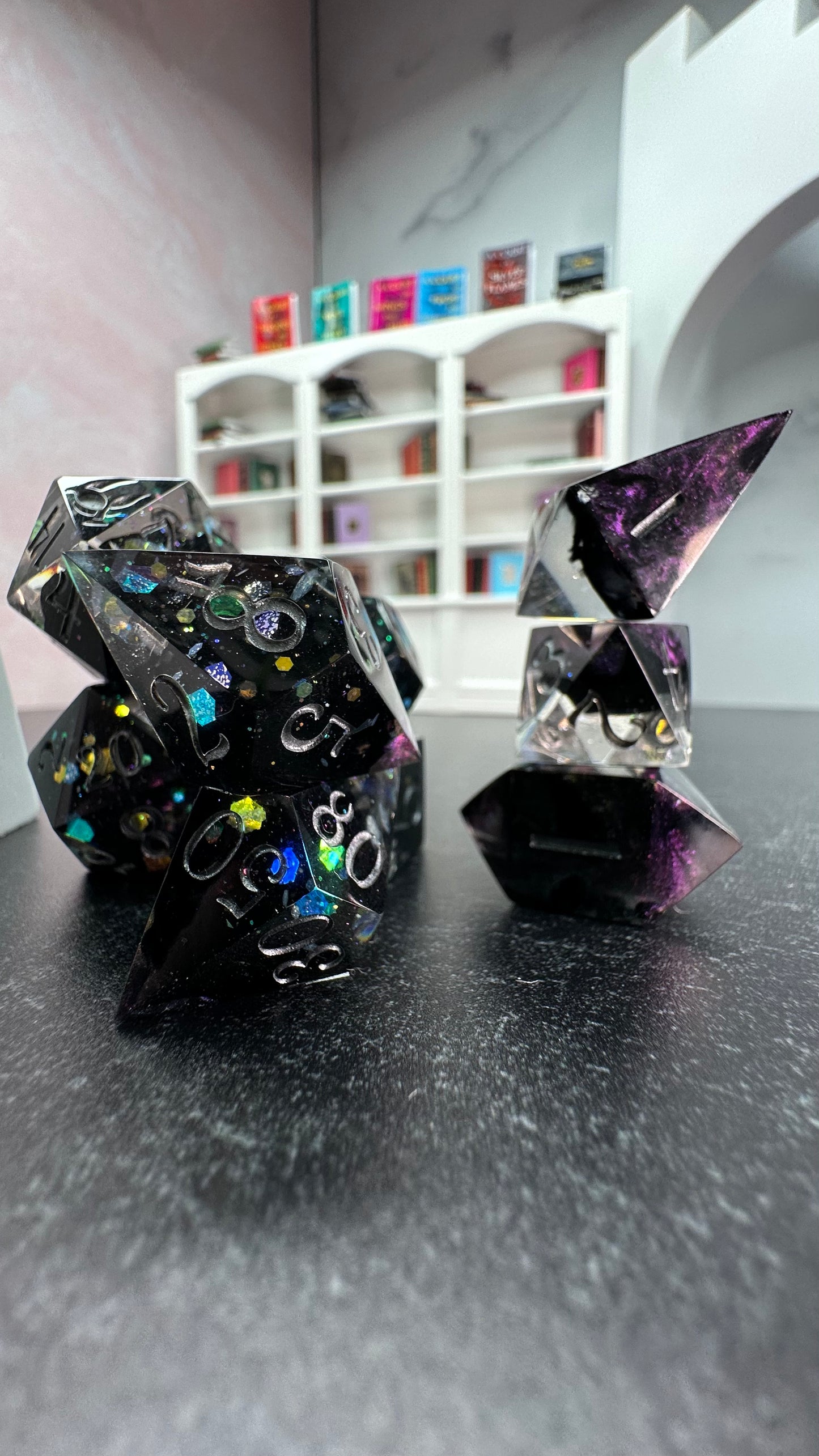 Cauldron Boil Me- 8 piece polyhedral dice set