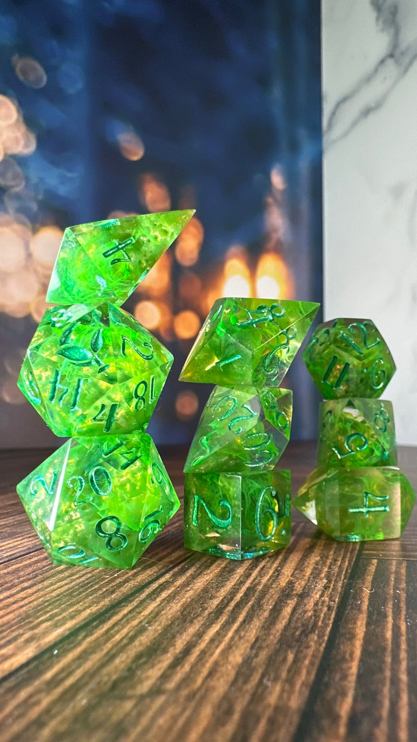 Mirthroot- 8 piece polyhedral dice set