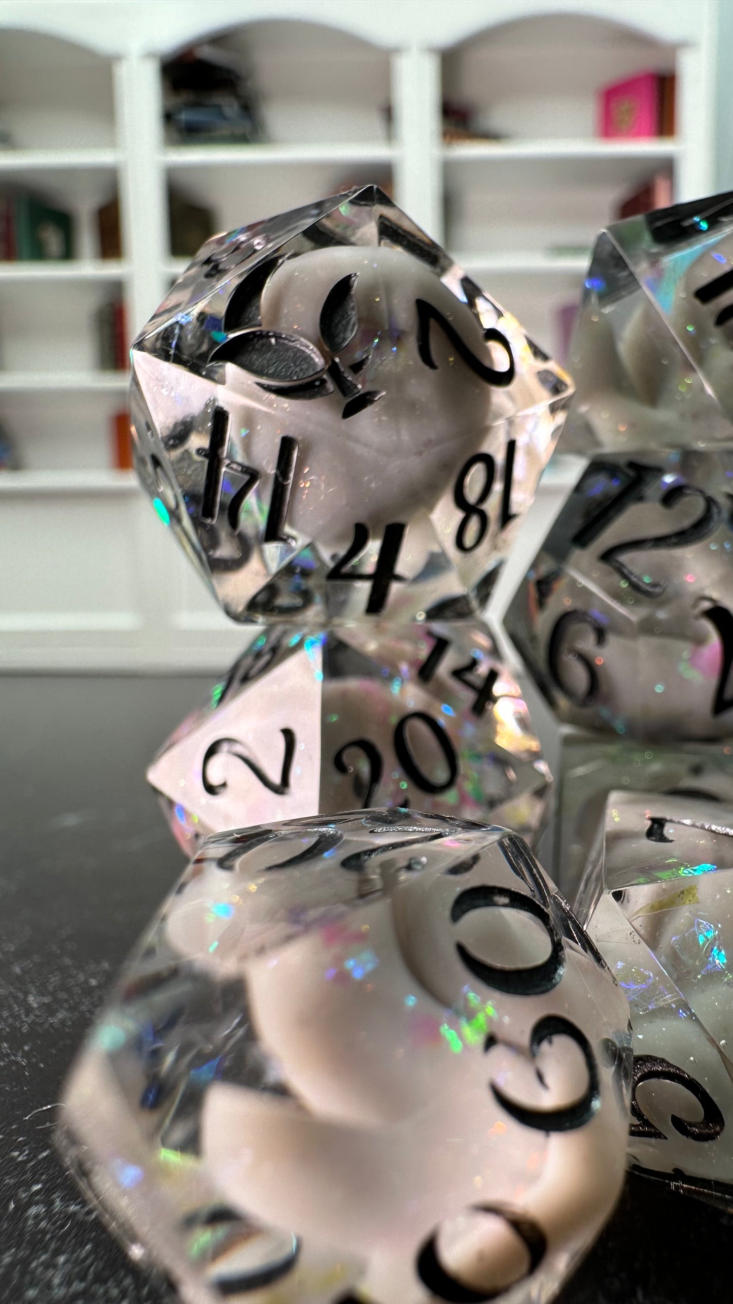 King of Hybern- 8 piece polyhedral dice set