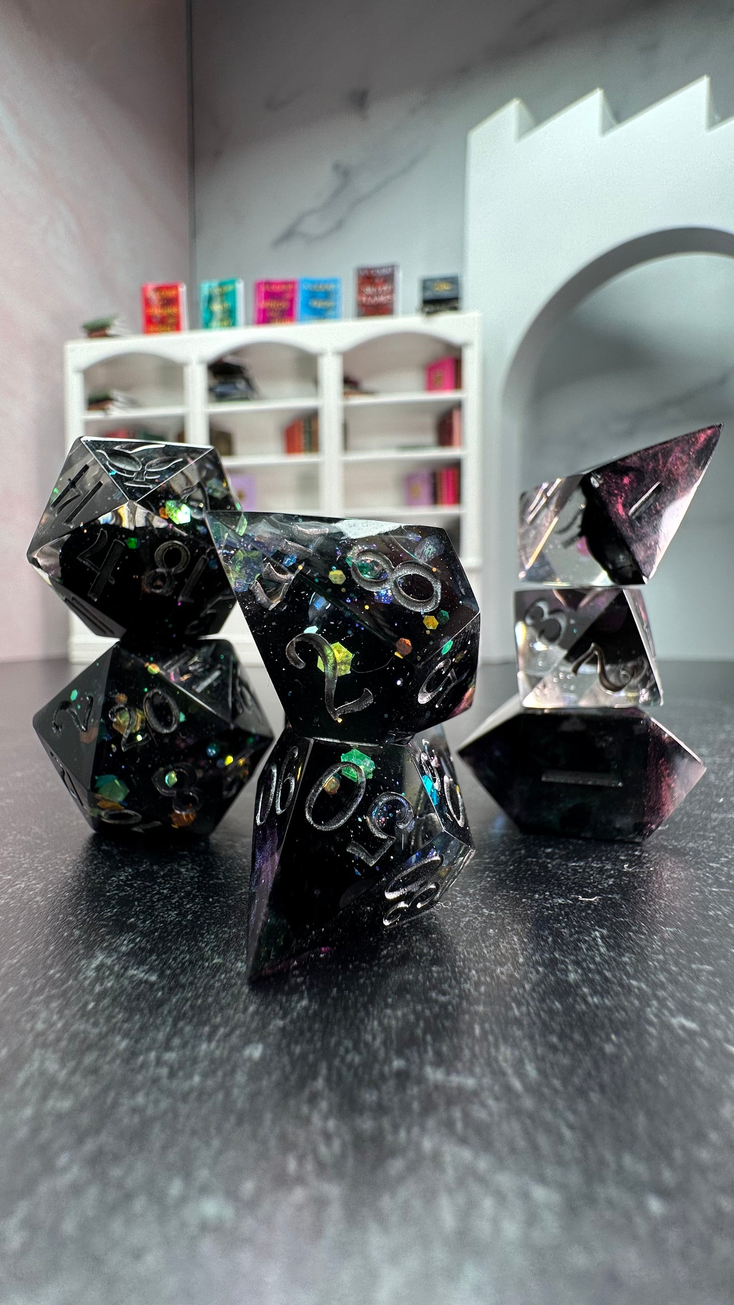 Cauldron Boil Me- 8 piece polyhedral dice set