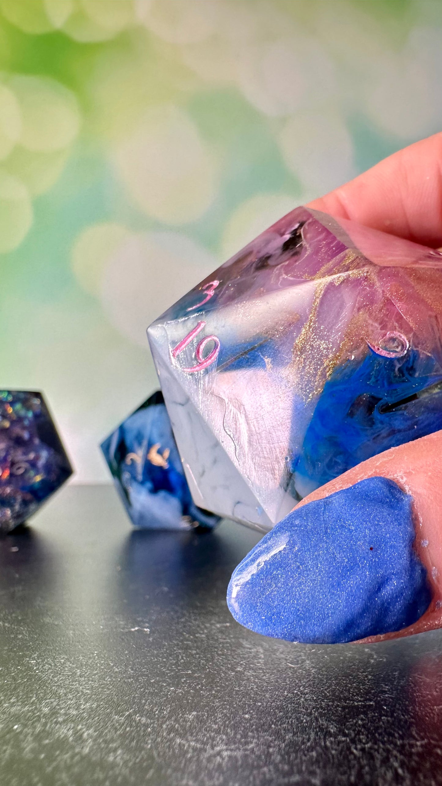 She's My Mate 60 MM Logo d20 Paperweight Chonk (Beta) Pobody's Nerfect