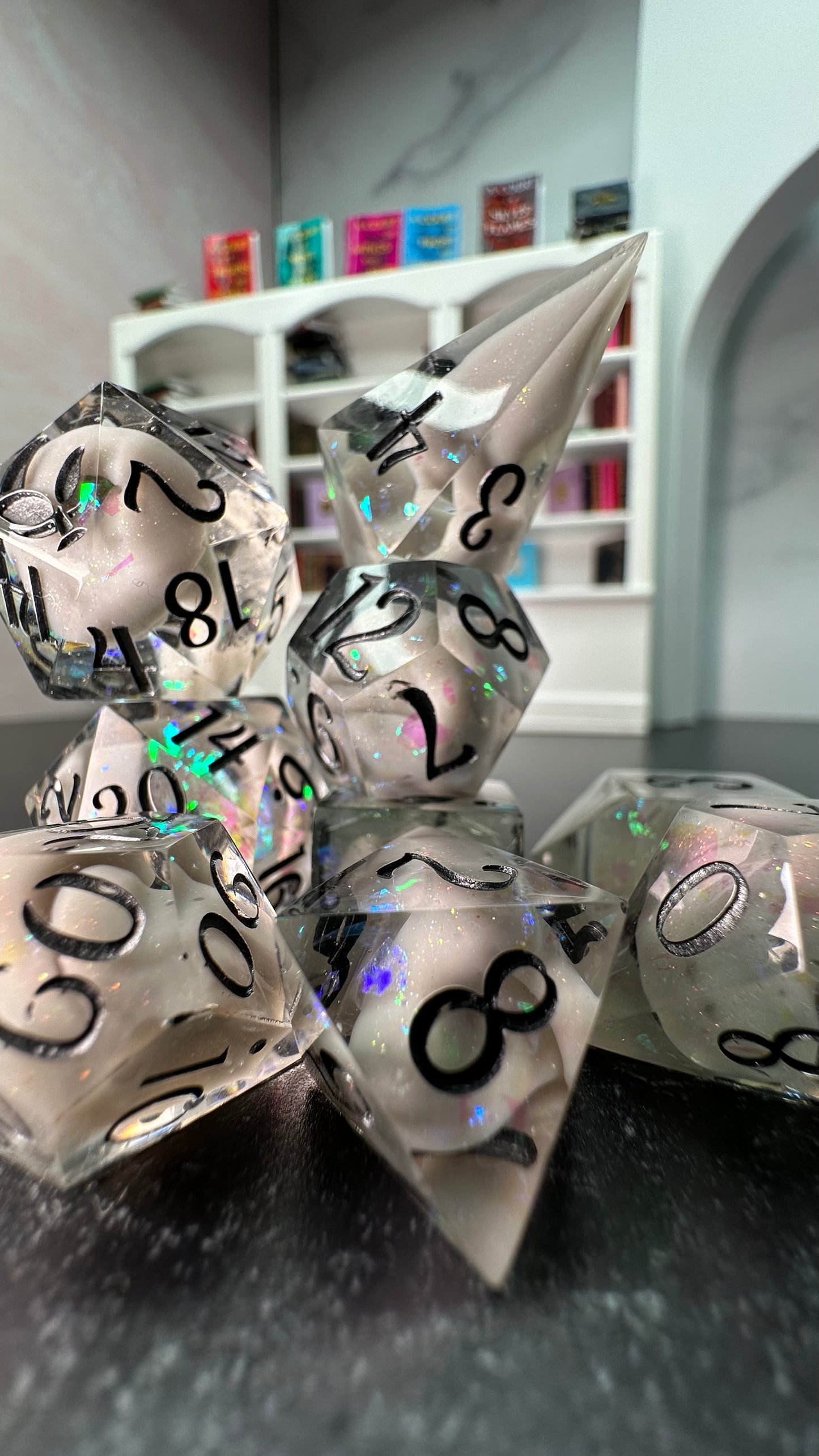 King of Hybern- 8 piece polyhedral dice set