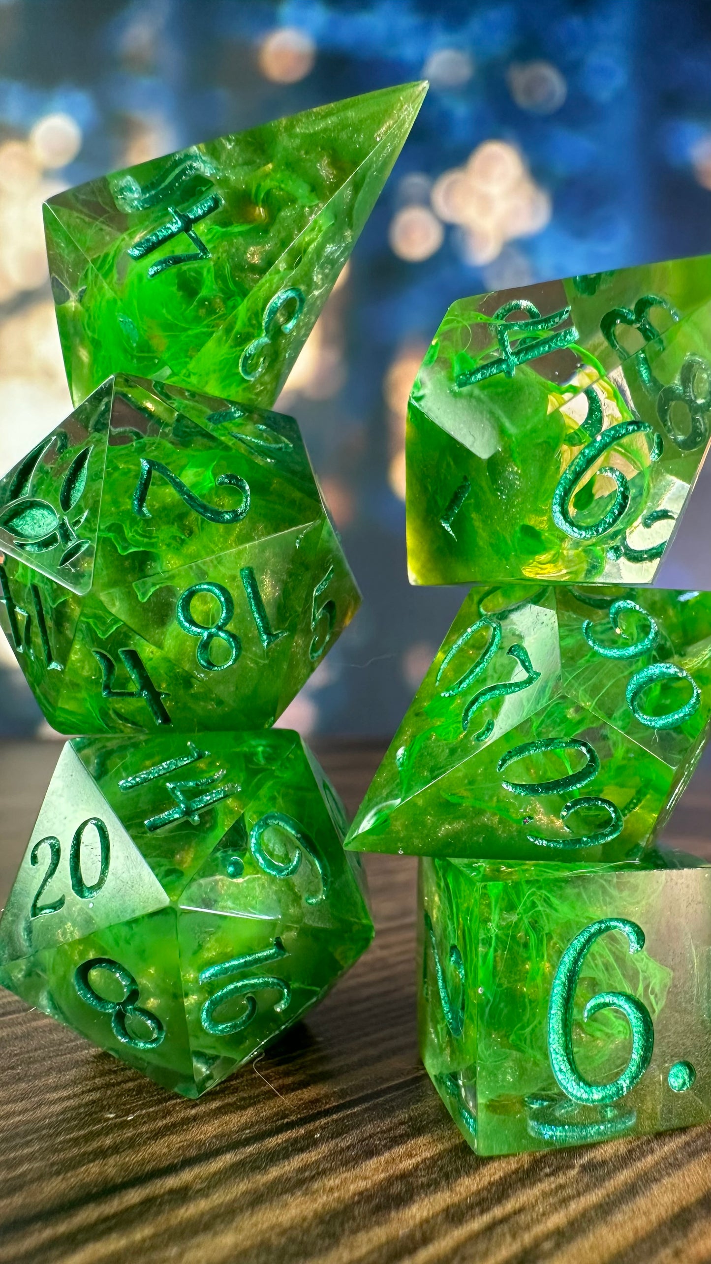 Mirthroot- 8 piece polyhedral dice set