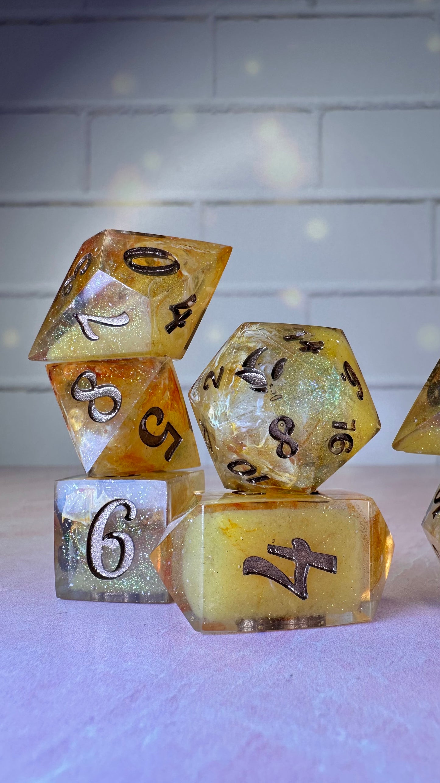 Yord Fandar- 8 piece polyhedral dice set (Large)