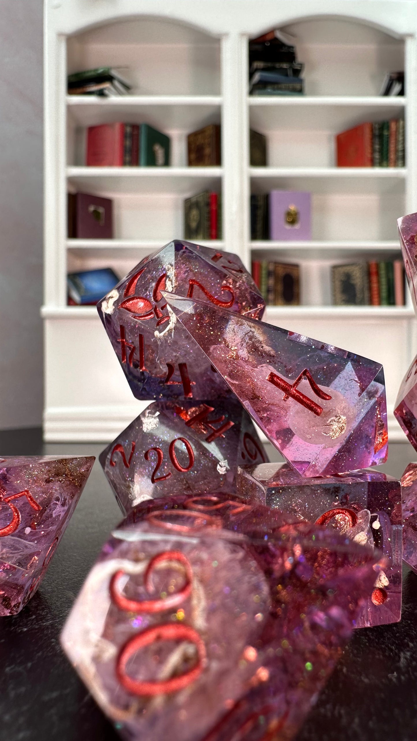 Cassian- 8 piece polyhedral dice set