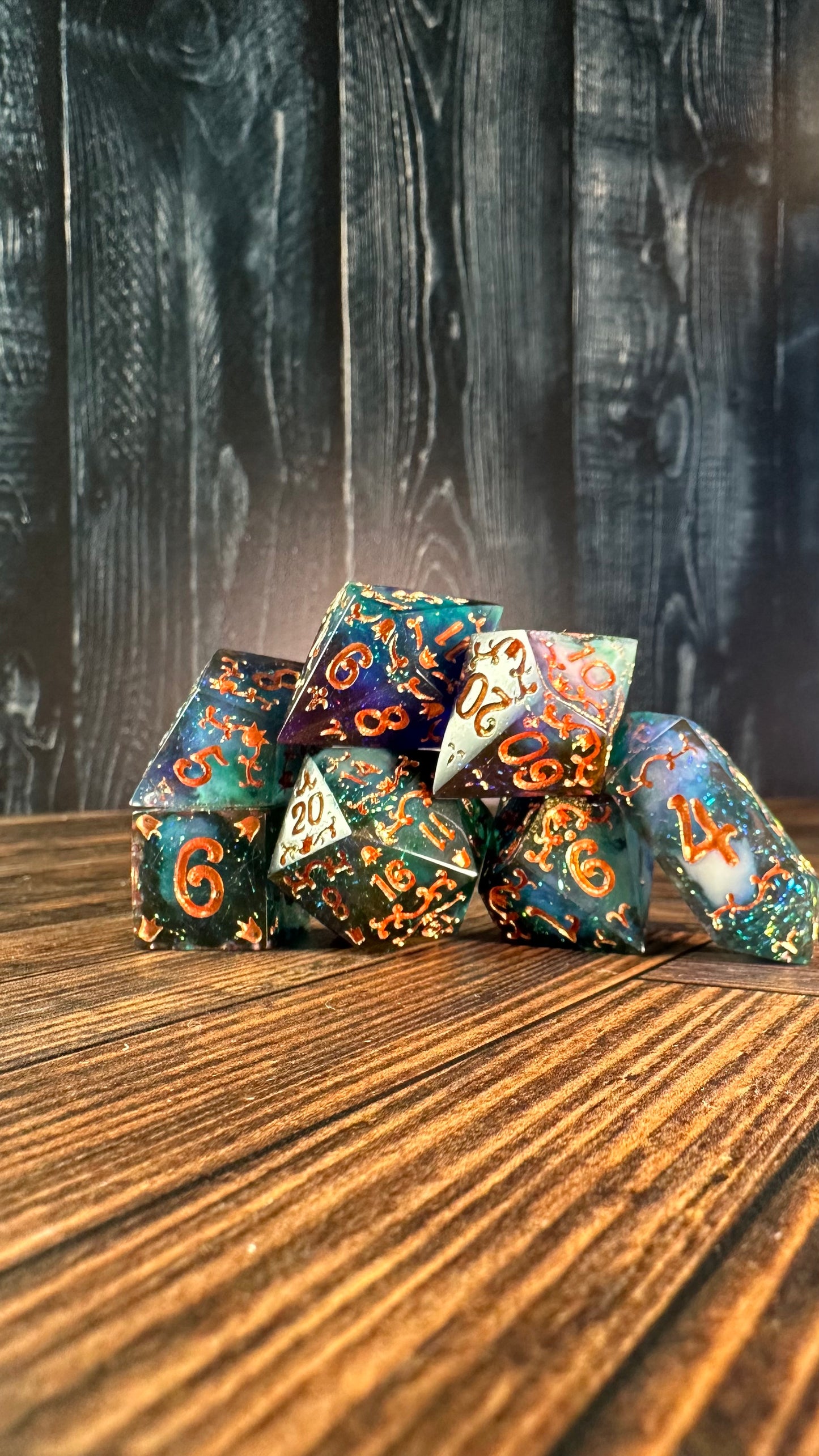 Asphodel Meadows - 7 piece jumbo filigree dice set