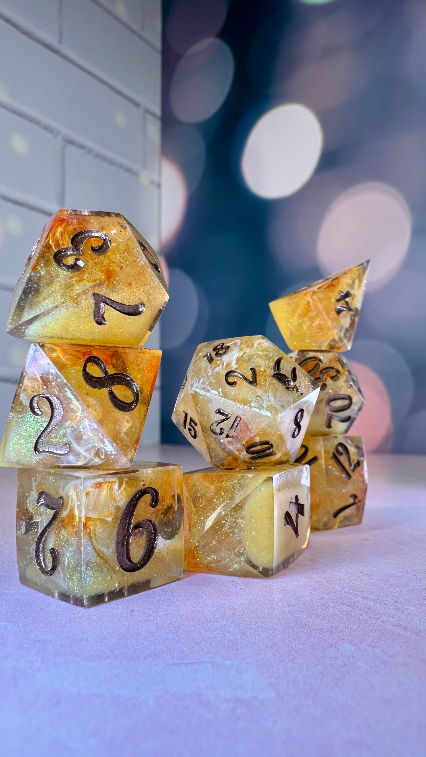 Yord Fandar- 8 piece polyhedral dice set (Large)