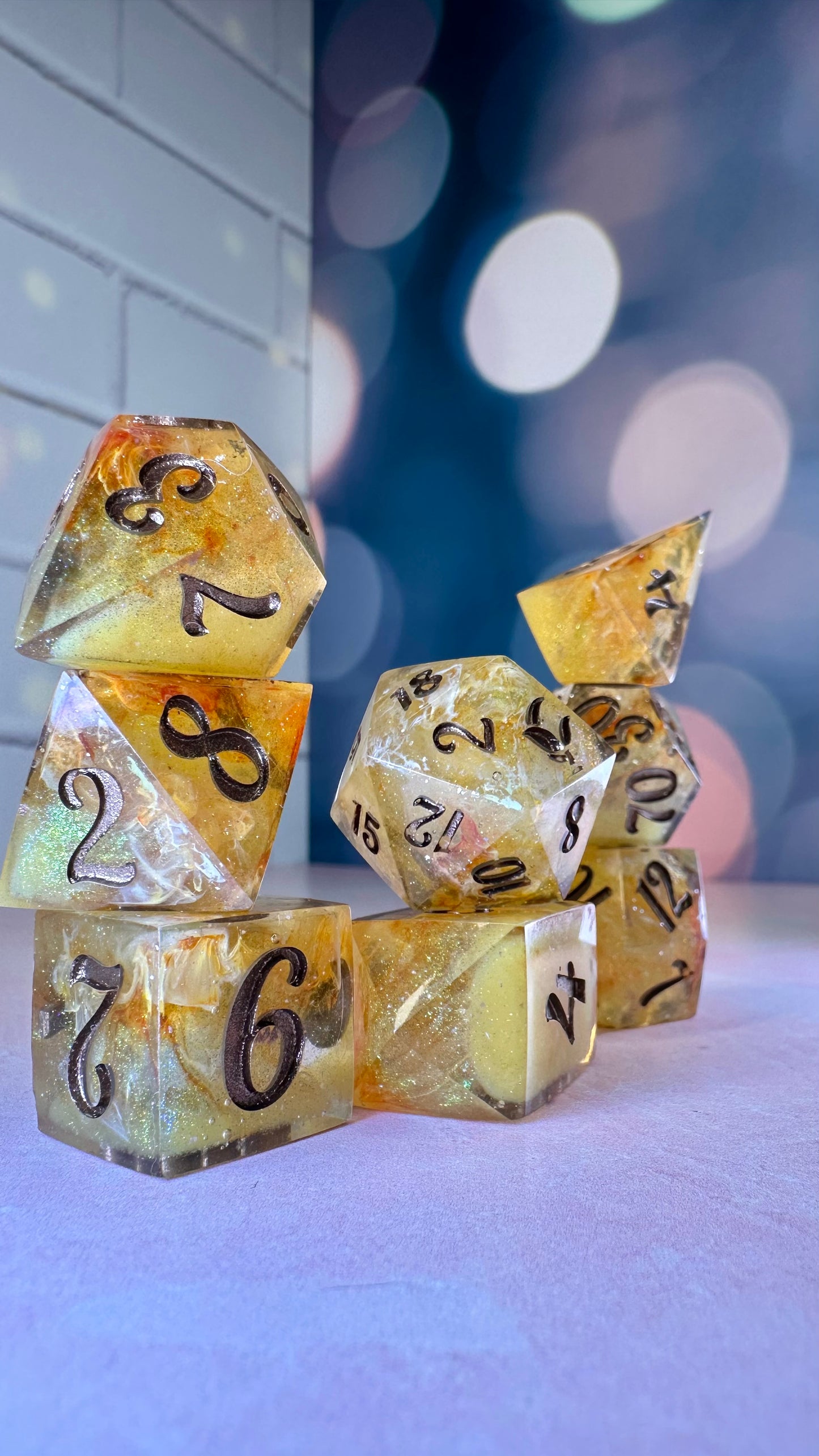 Yord Fandar- 8 piece polyhedral dice set (Large)
