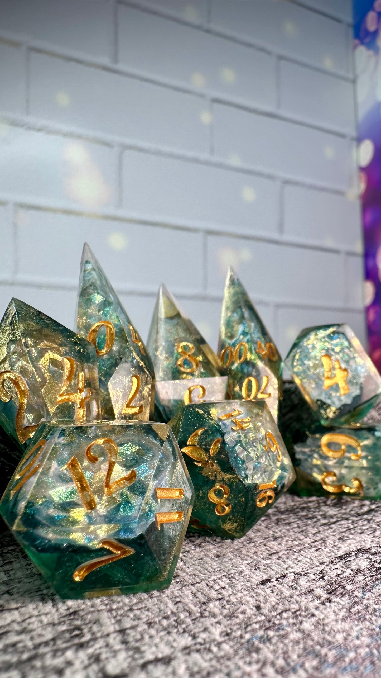 Lysandra Geode Dice- 8 piece polyhedral dice set- (Pointy Bois)