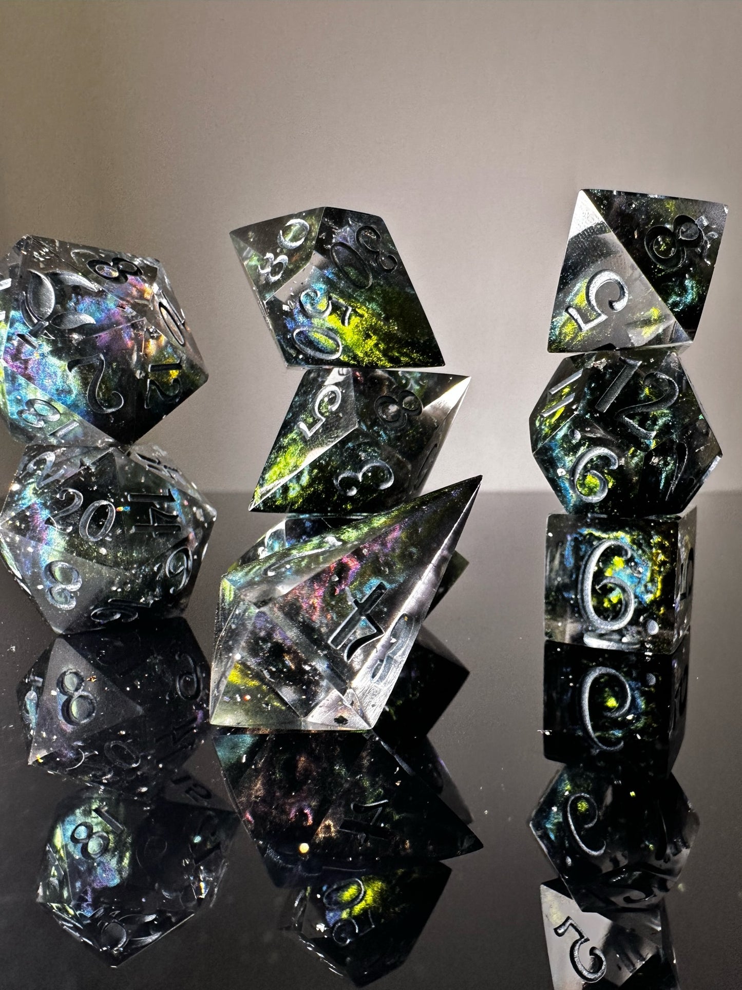 Willow-8 piece polyhedral dice set