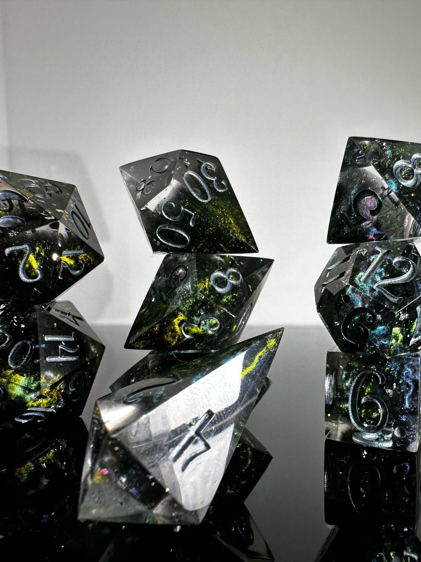 Willow-8 piece polyhedral dice set