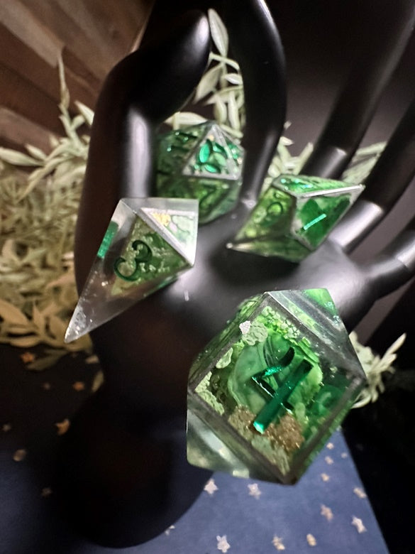 “Eye of Newt” 8 Piece Polyhedral Dice Set