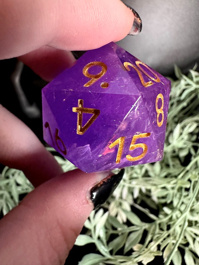 Violet Mists D20 Chonk