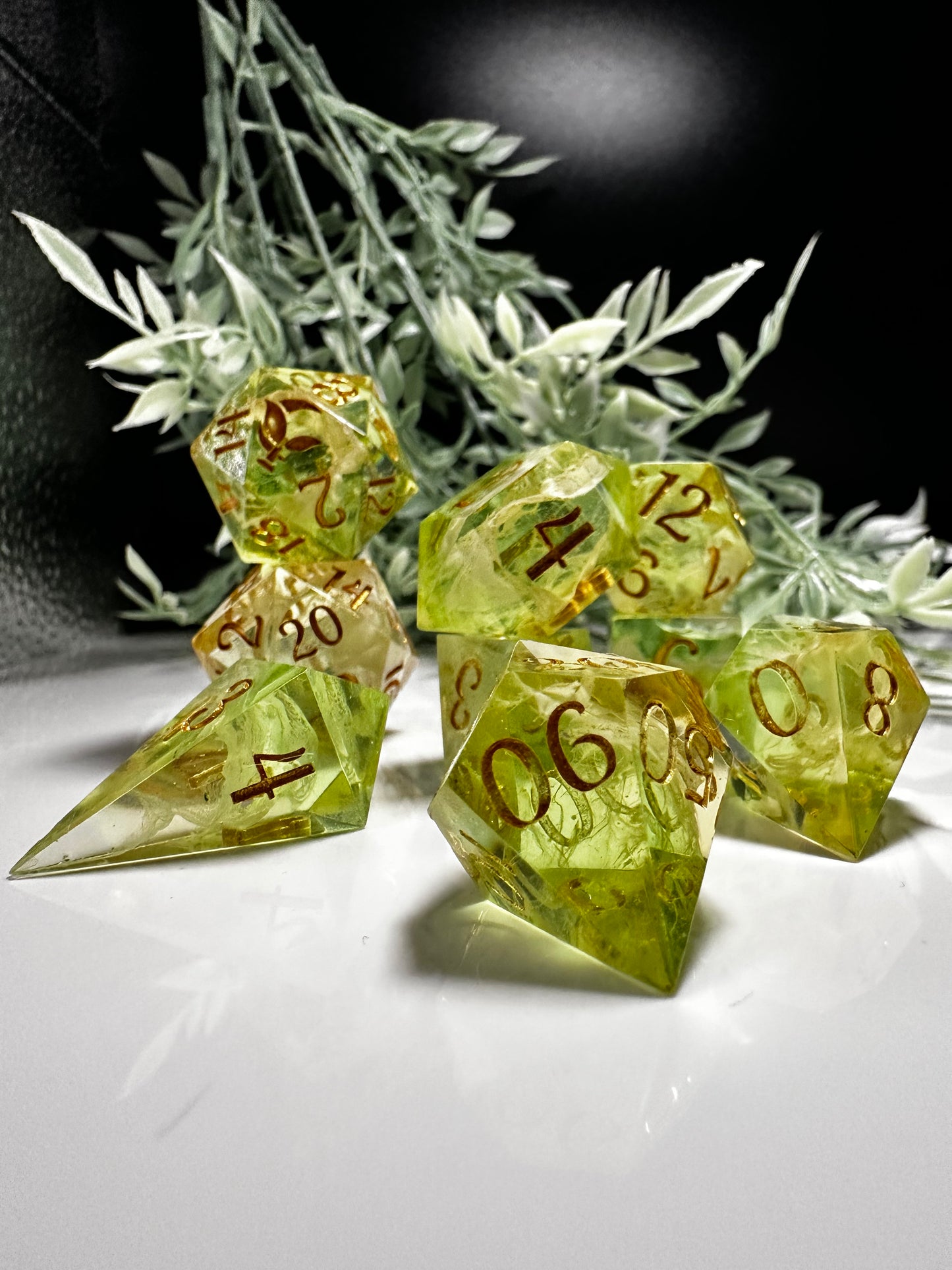 Spring Green-8 piece split color dice set