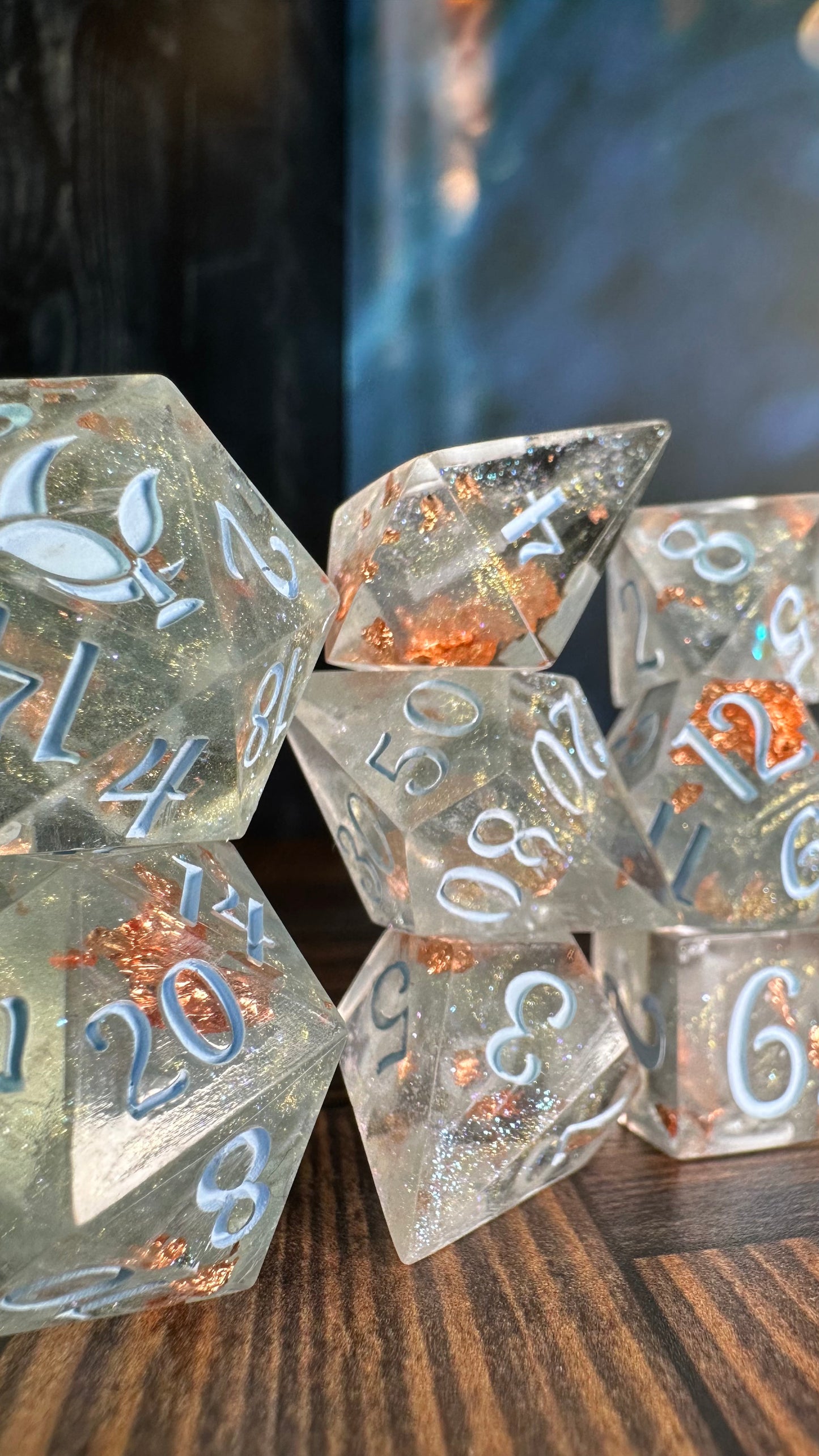 Glass slipper -8 piece polyhedral dice set