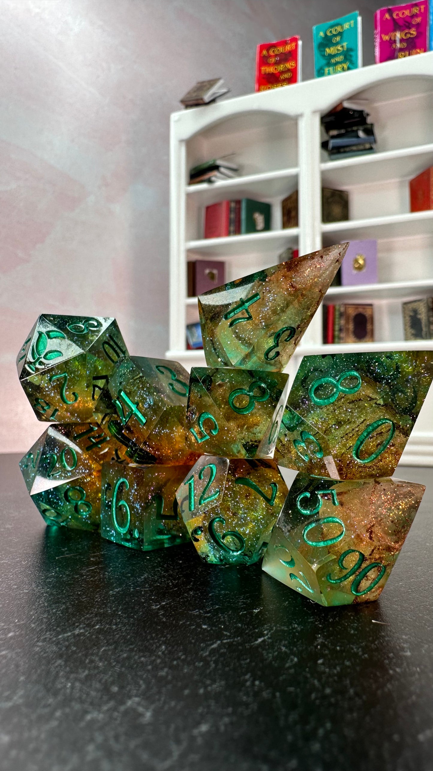 Spring's Emissary- 8 piece polyhedral dice set