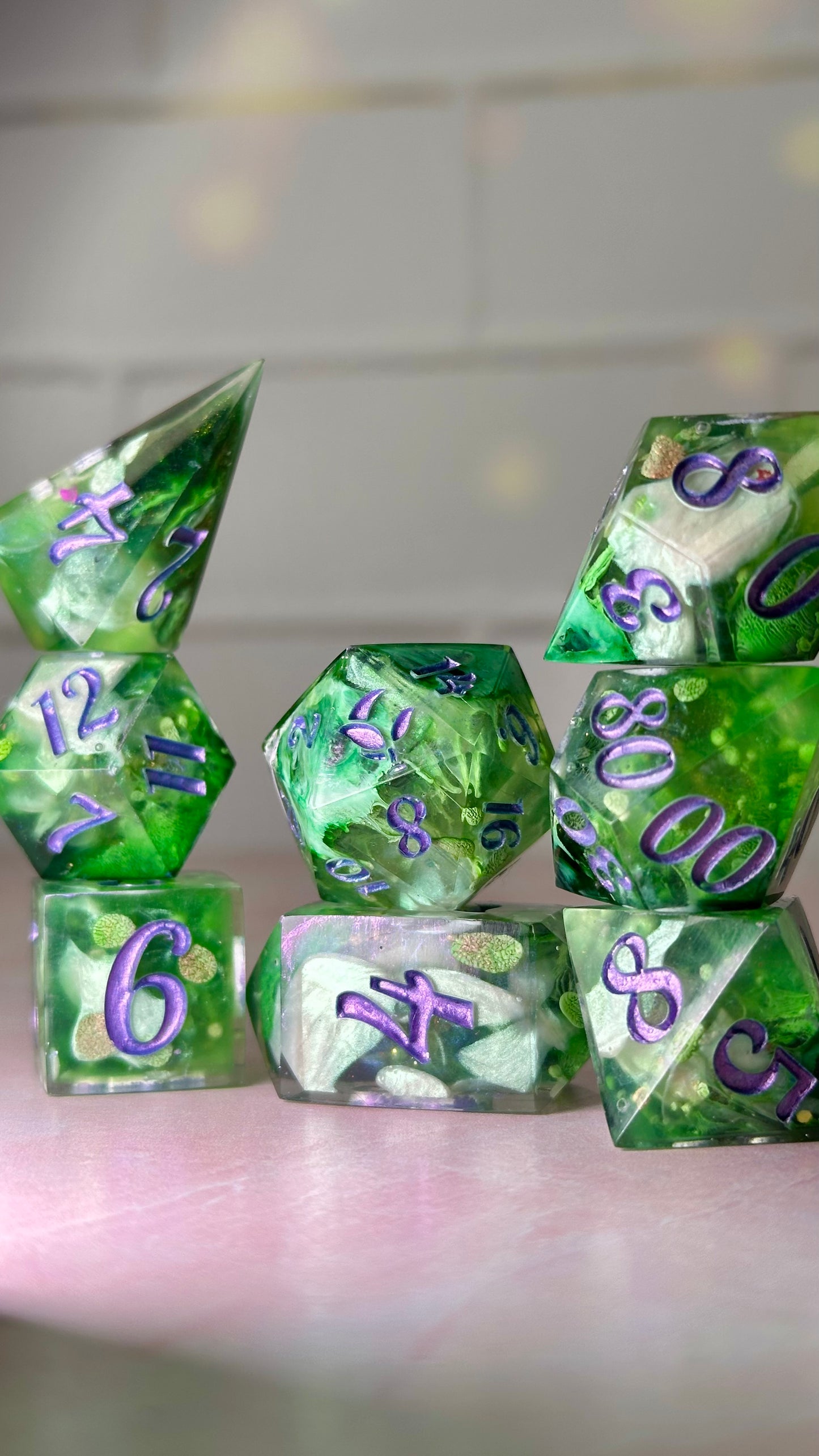 Nicholas Scratch-8 piece polyhedral dice set (Large)