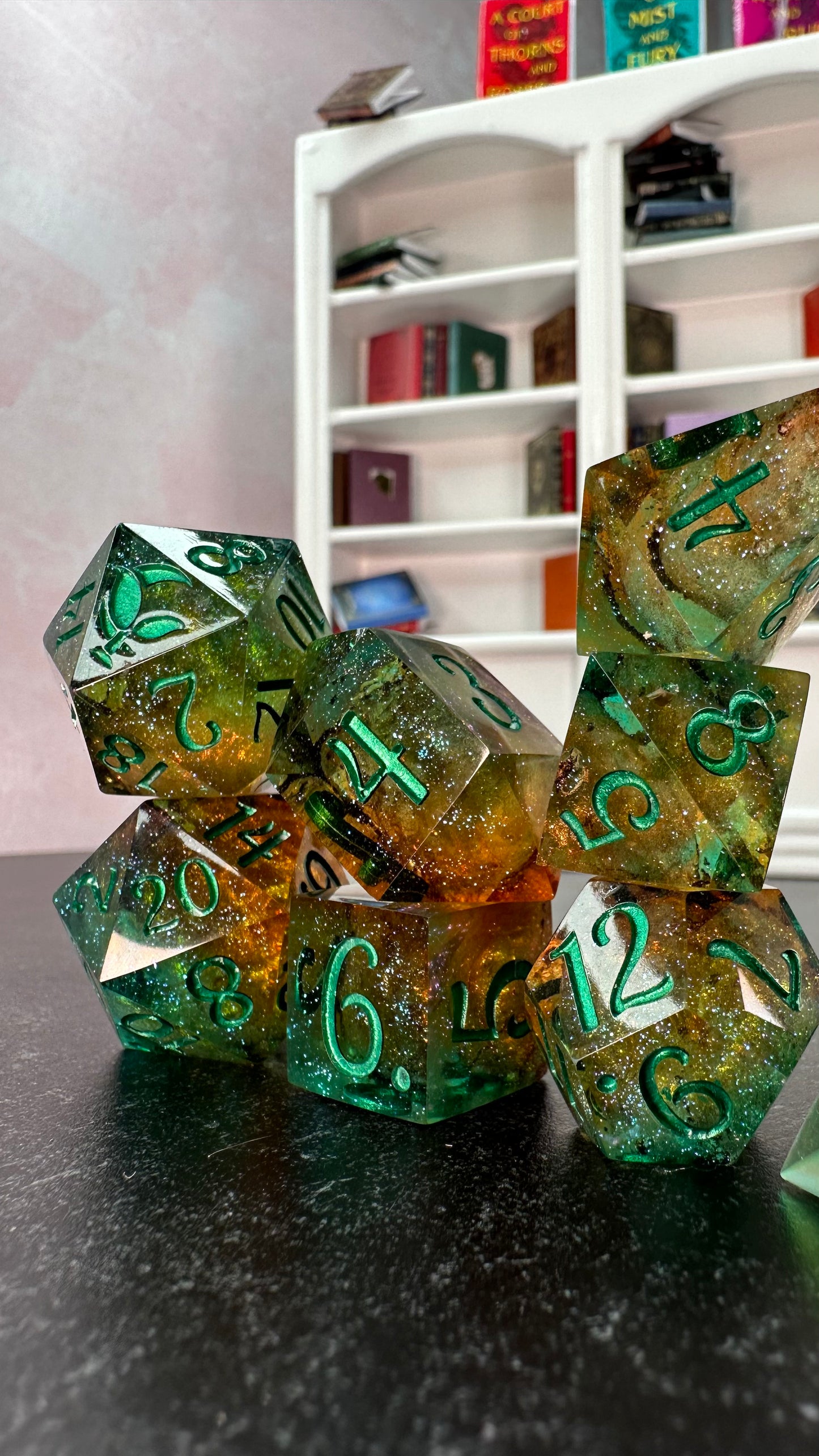 Spring's Emissary- 8 piece polyhedral dice set