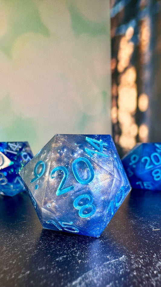 Silvery Rain 35mm Chonk D20