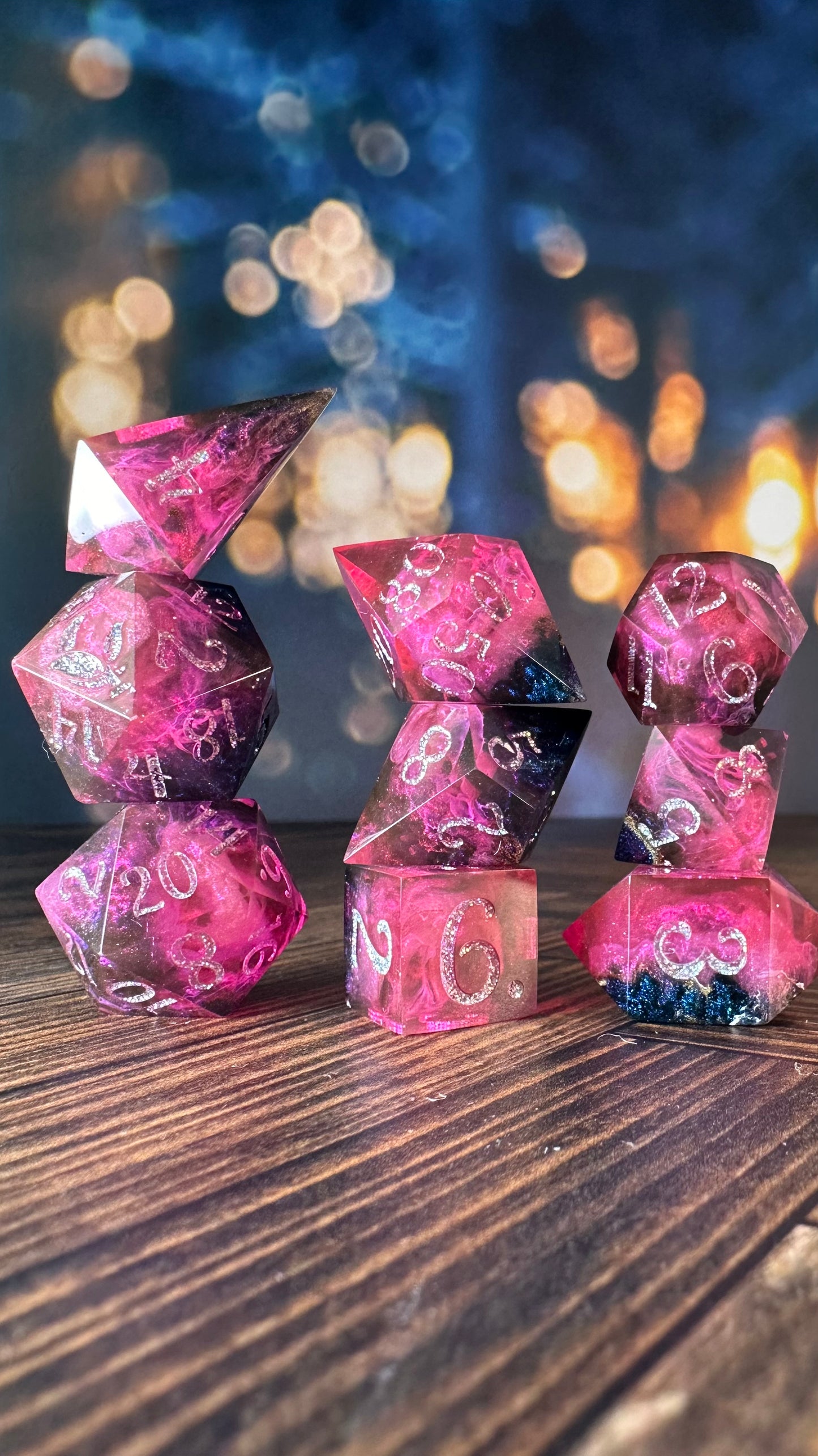 Synth- 8 piece polyhedral dice set