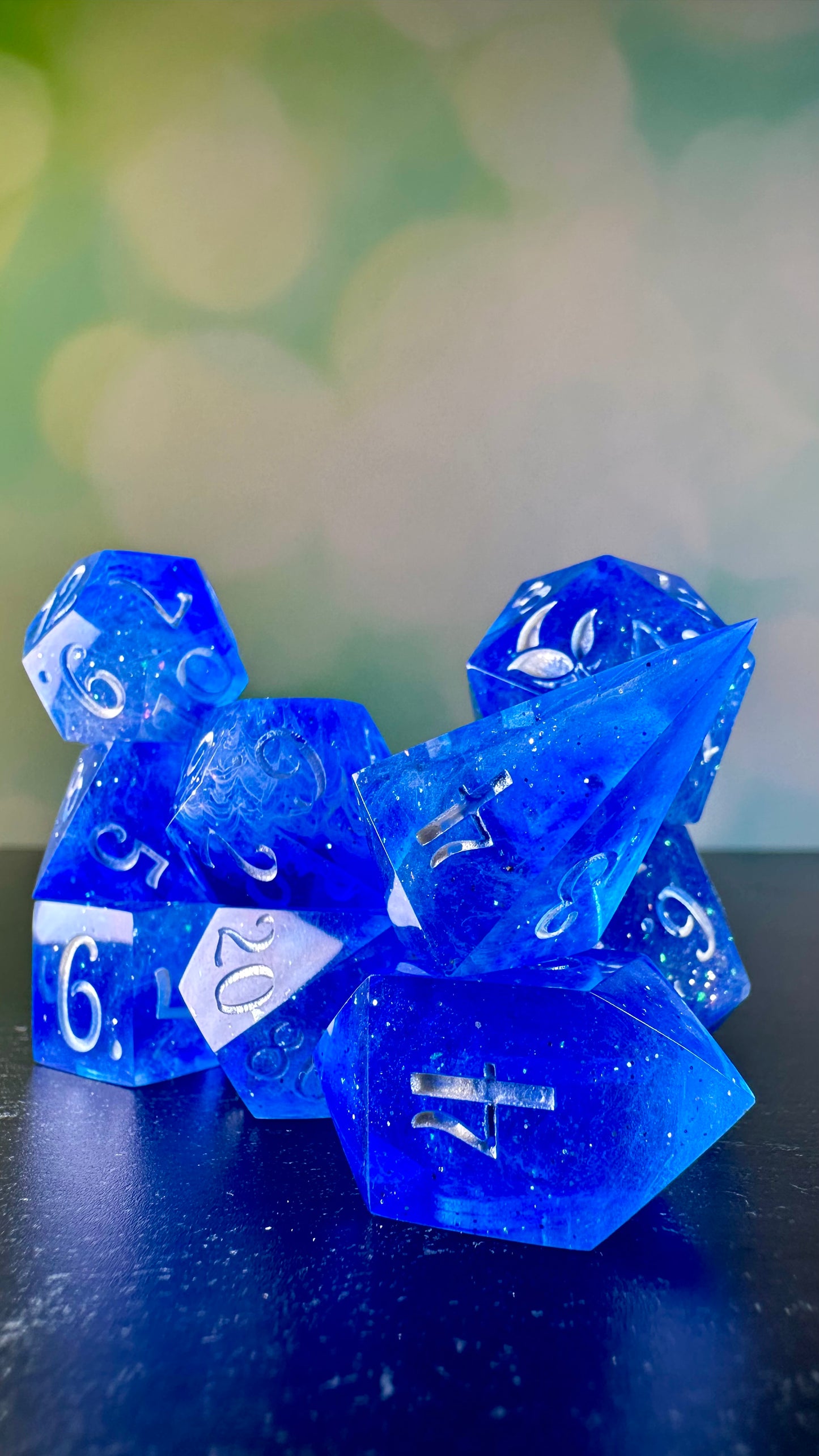 Stardust- 8 piece polyhedral dice set