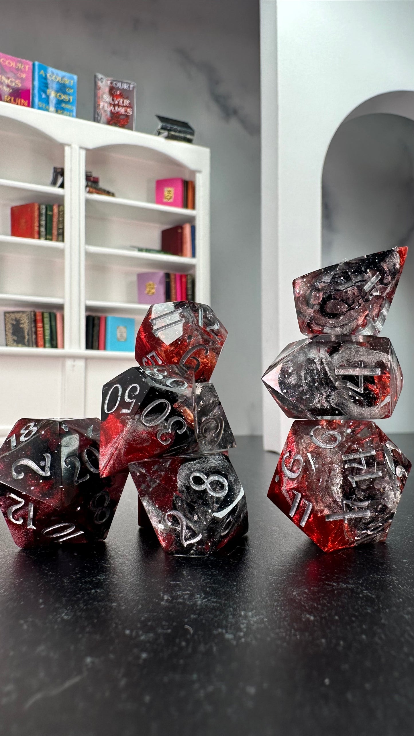 Amren- 8 piece polyhedral dice set