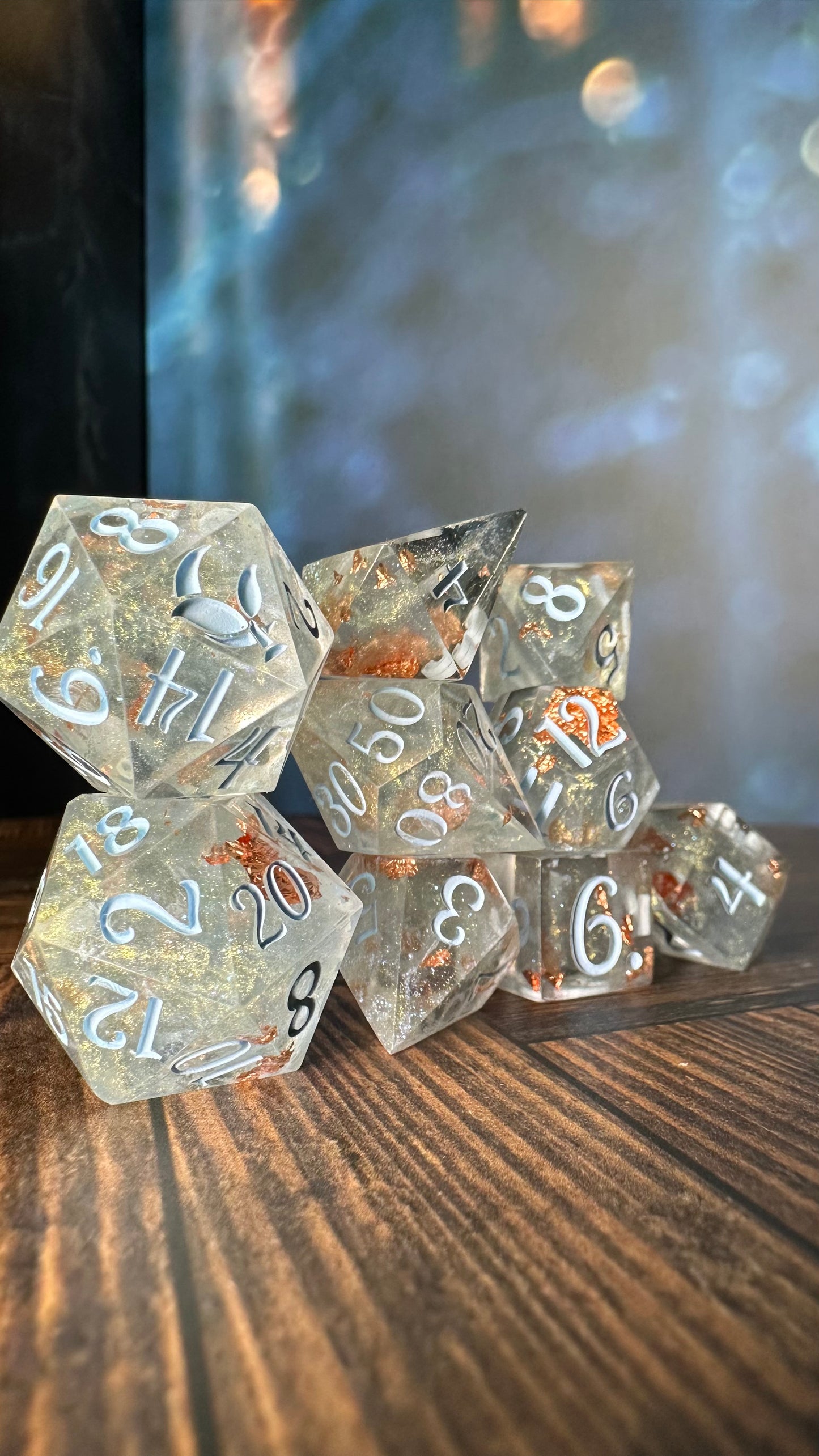 Glass slipper -8 piece polyhedral dice set