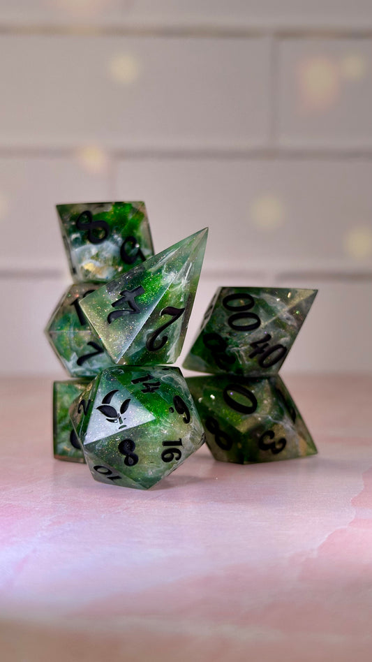Khofar- 7 piece polyhedral dice set (Large)